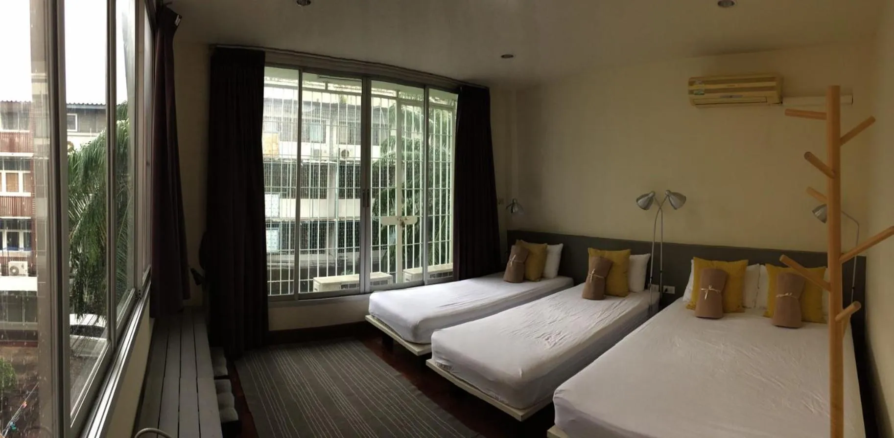 Bed in Yaksa Private