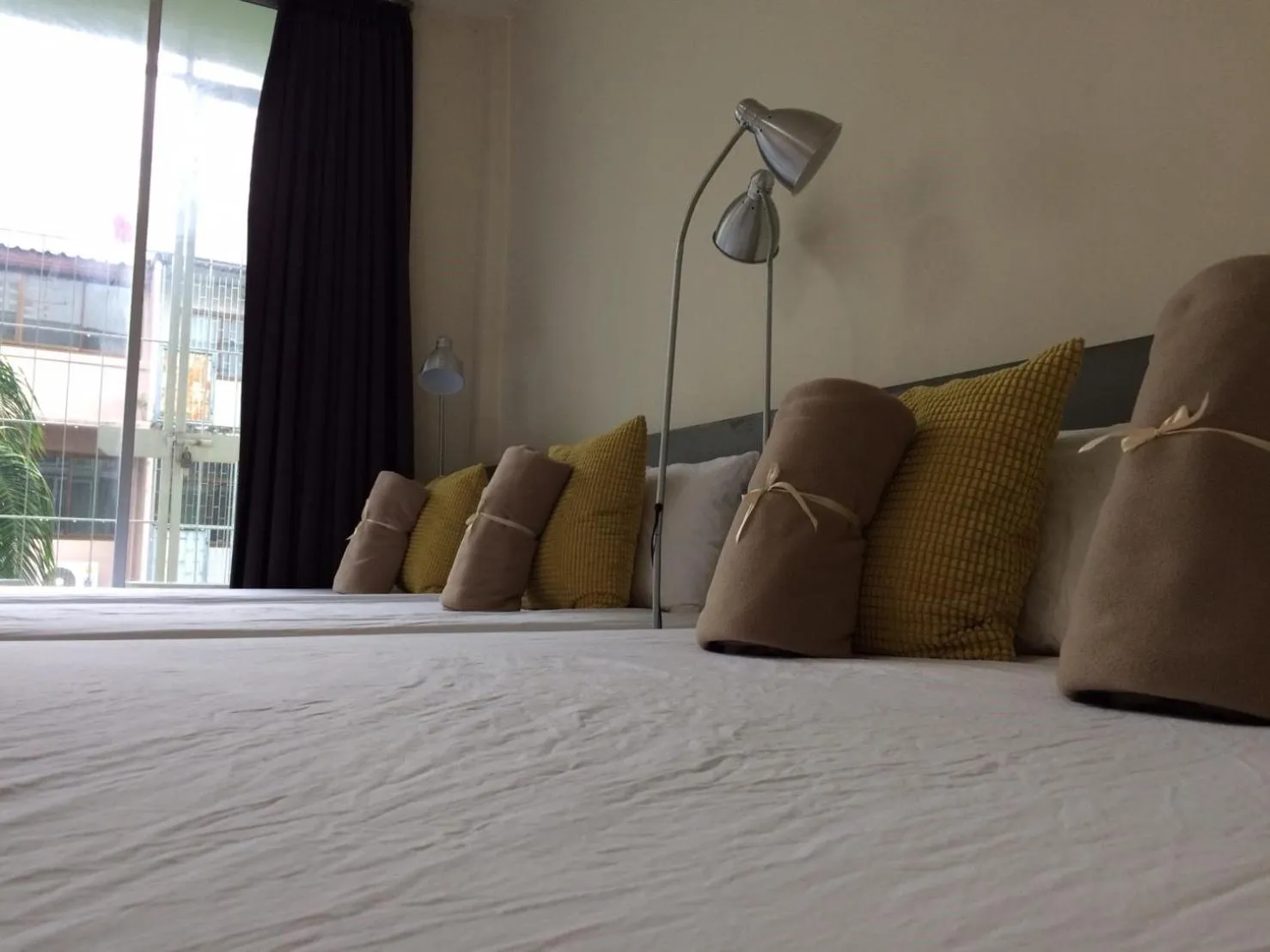 Bed in Yaksa Private