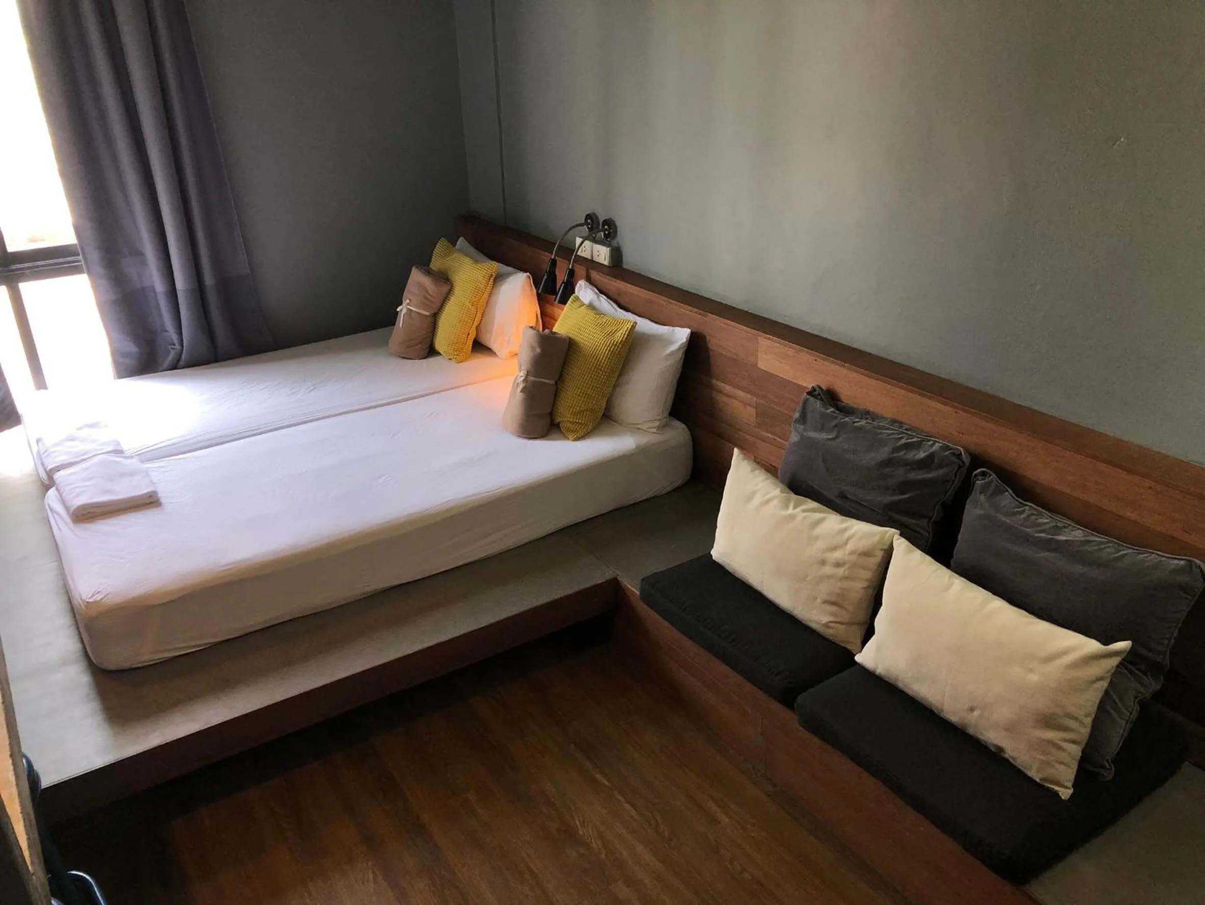 Bed in Yaksa Private