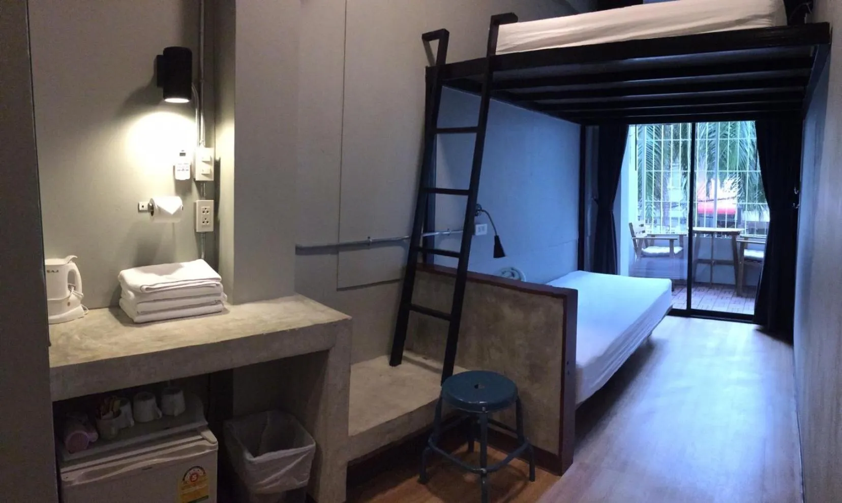 bunk bed, Bed in Yaksa Private