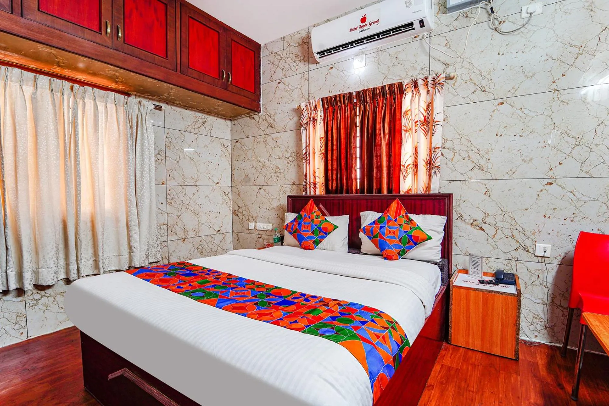 Bed in FabExpress Apple Grand - 200m from Our Lady of Fatima Church