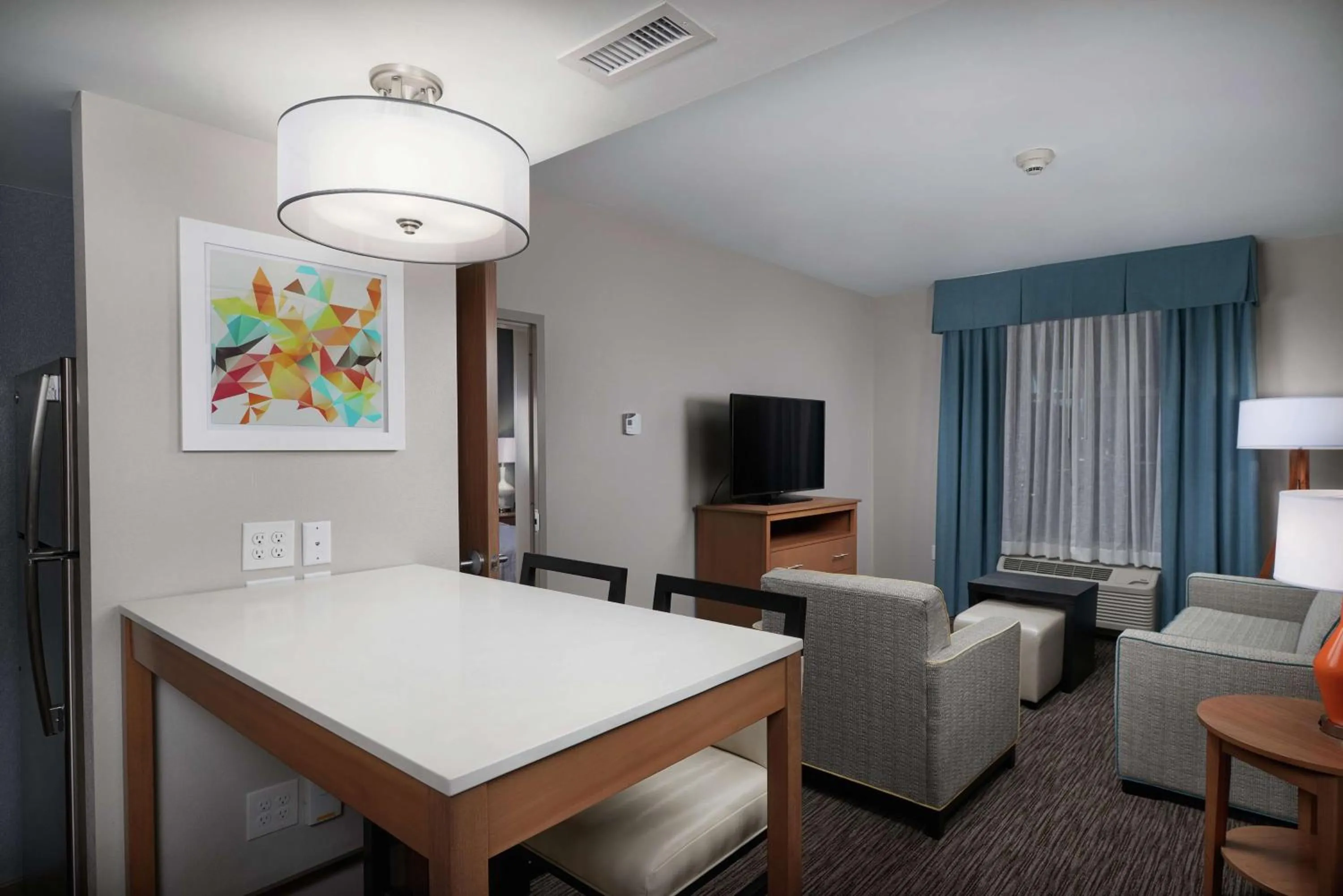 Living room in Homewood Suites By Hilton Cincinnati Midtown