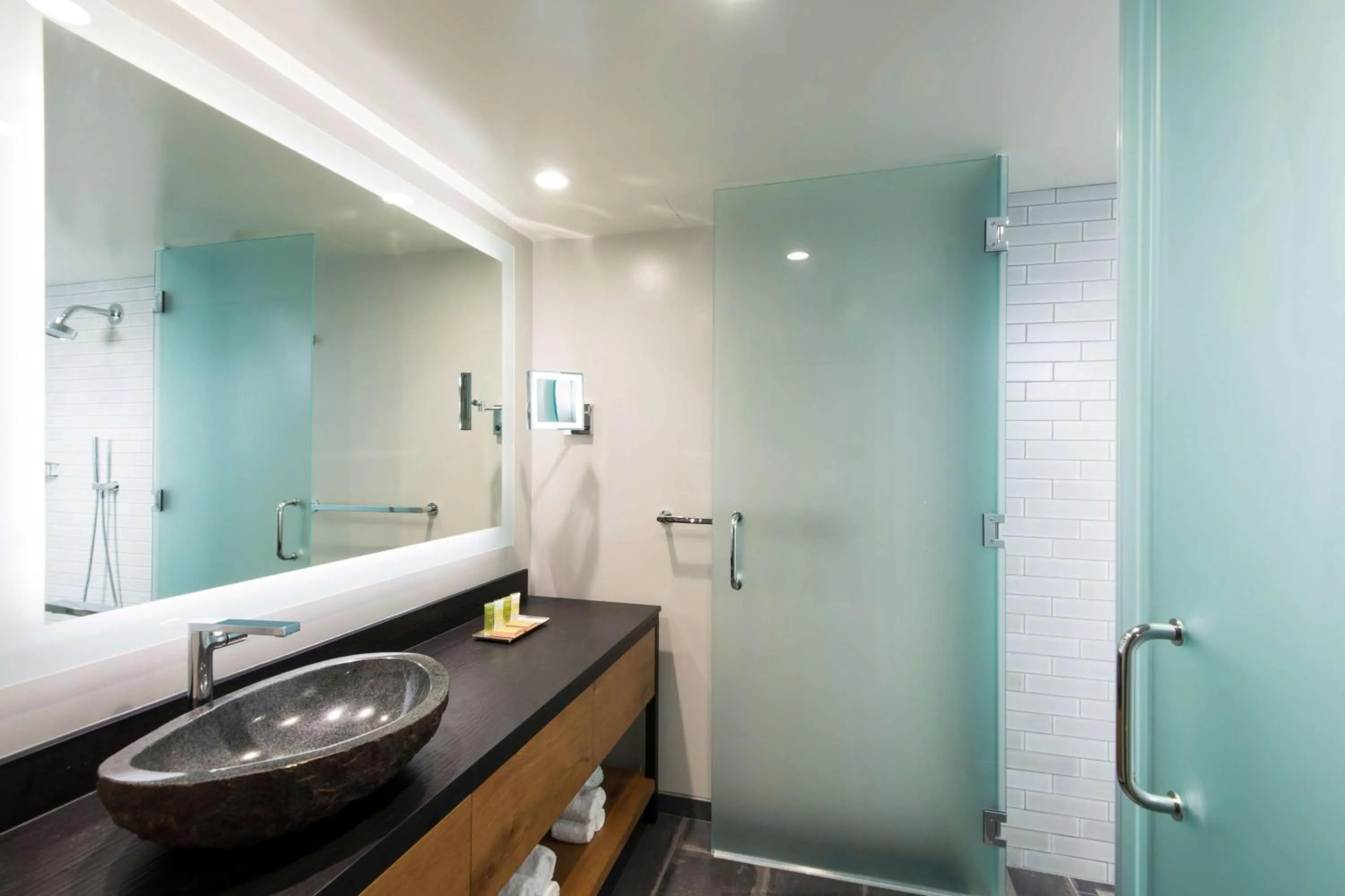 Bathroom in Hilton Grand Vacations Club Ocean Tower Waikoloa Village