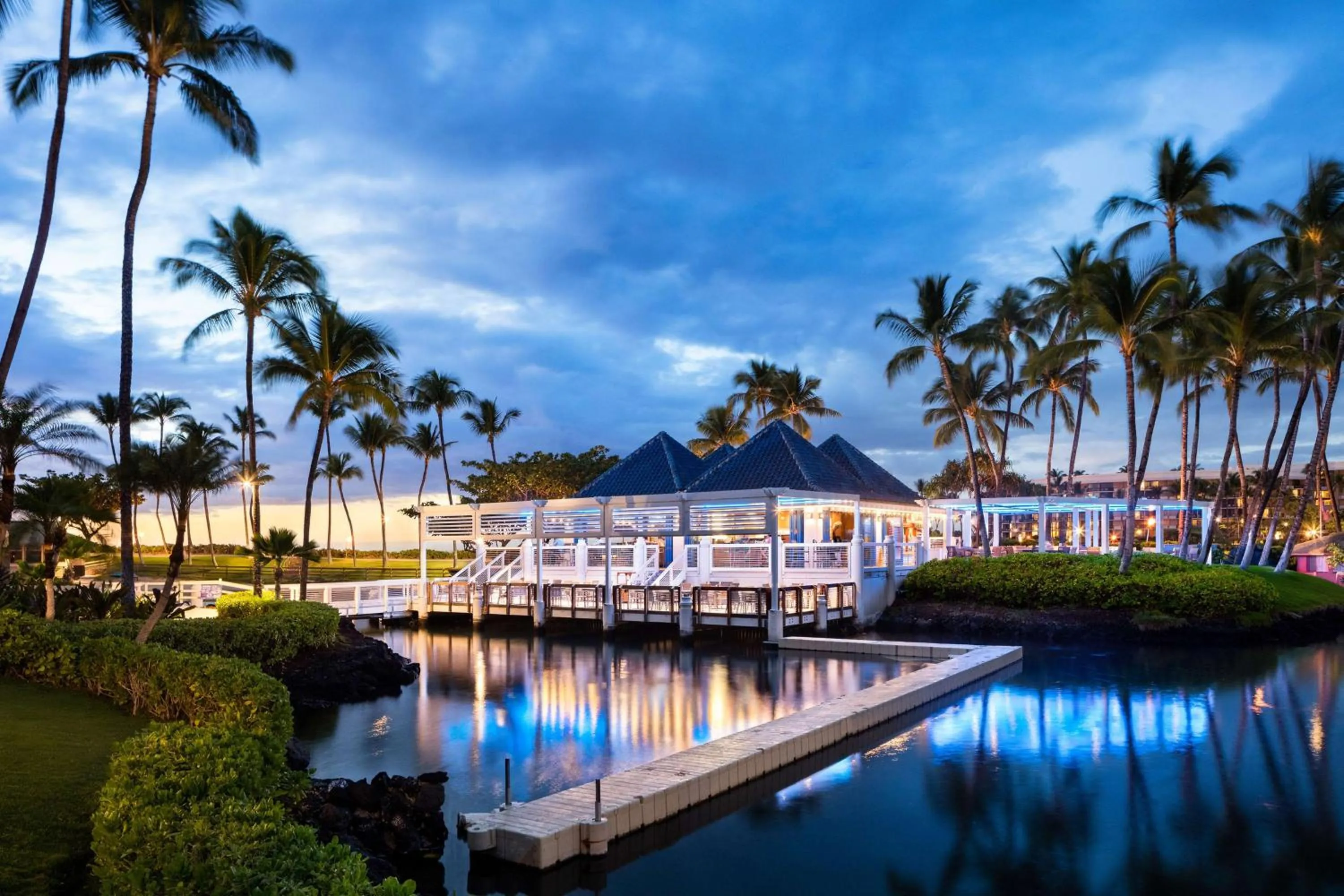 Restaurant/places to eat in Hilton Grand Vacations Club Ocean Tower Waikoloa Village