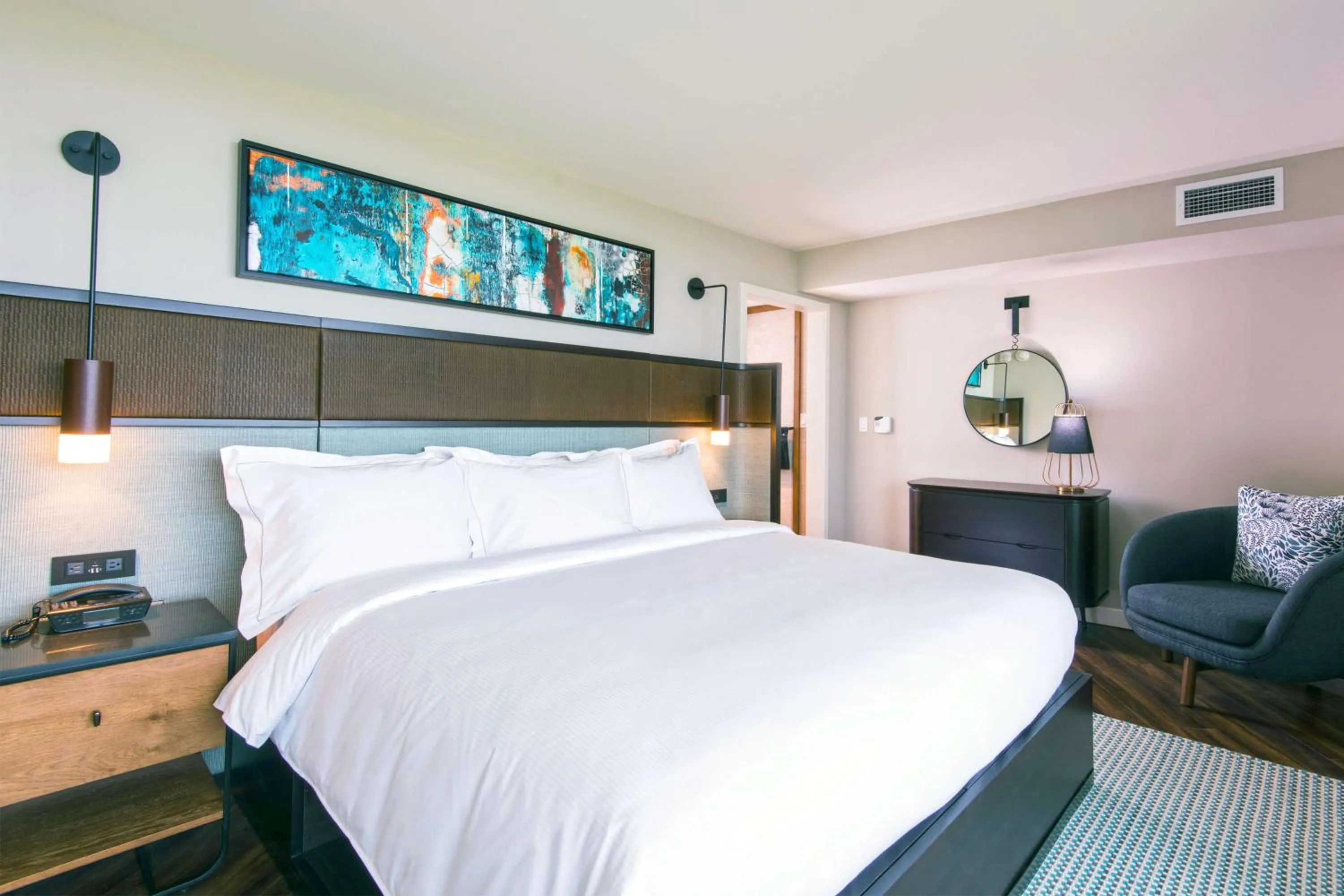 Bed in Hilton Grand Vacations Club Ocean Tower Waikoloa Village