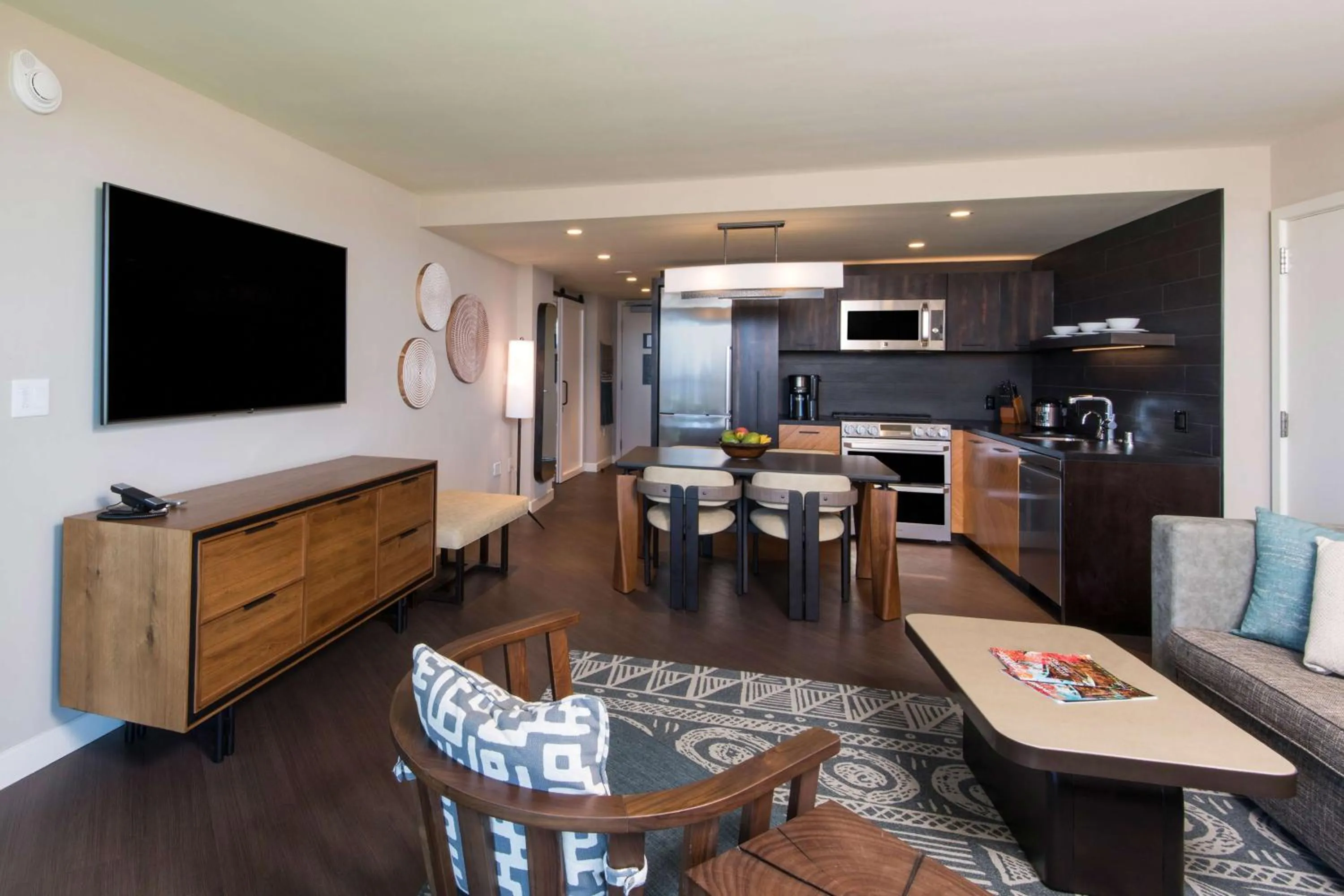 Living room in Hilton Grand Vacations Club Ocean Tower Waikoloa Village