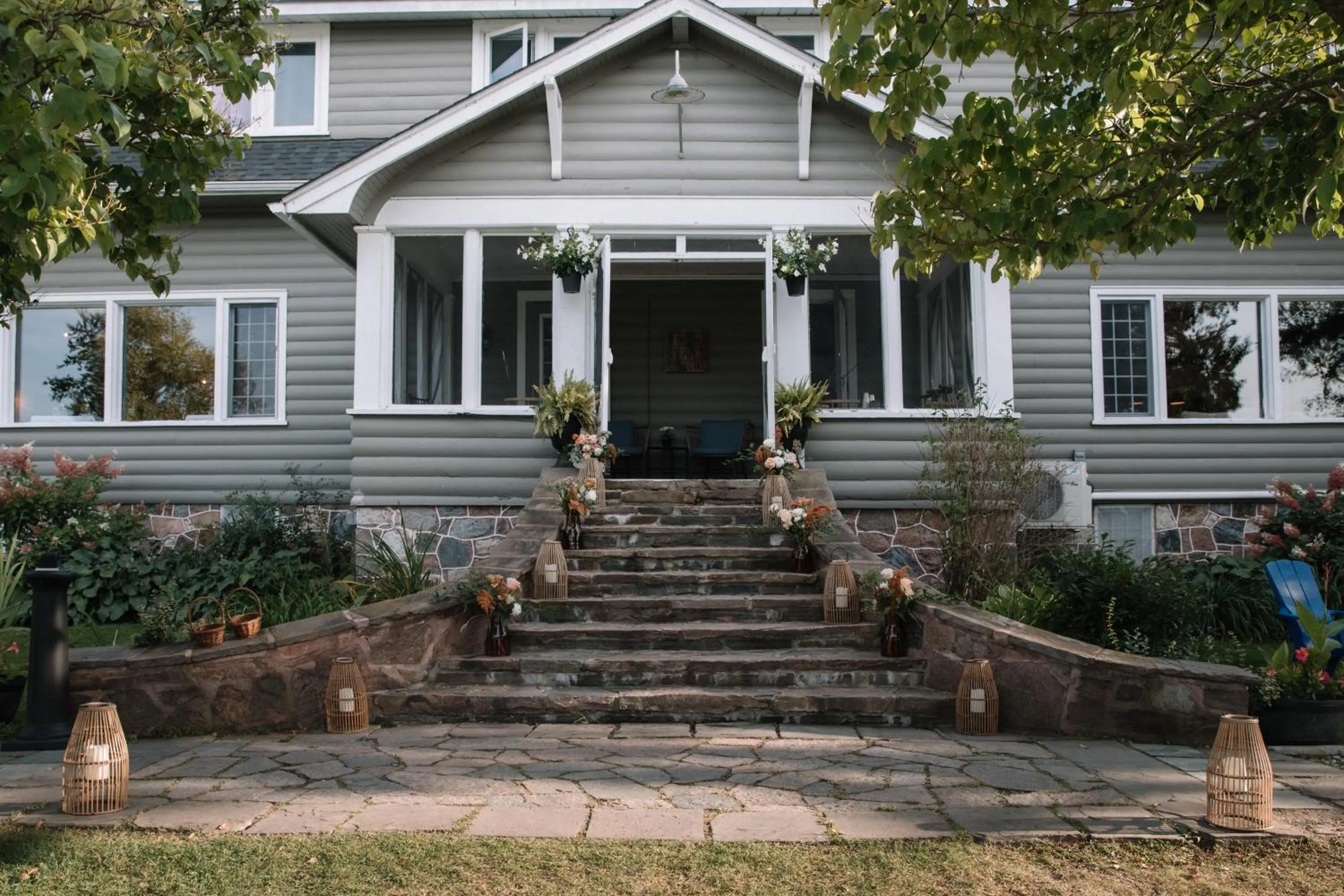 Property building in Bonnie View Inn