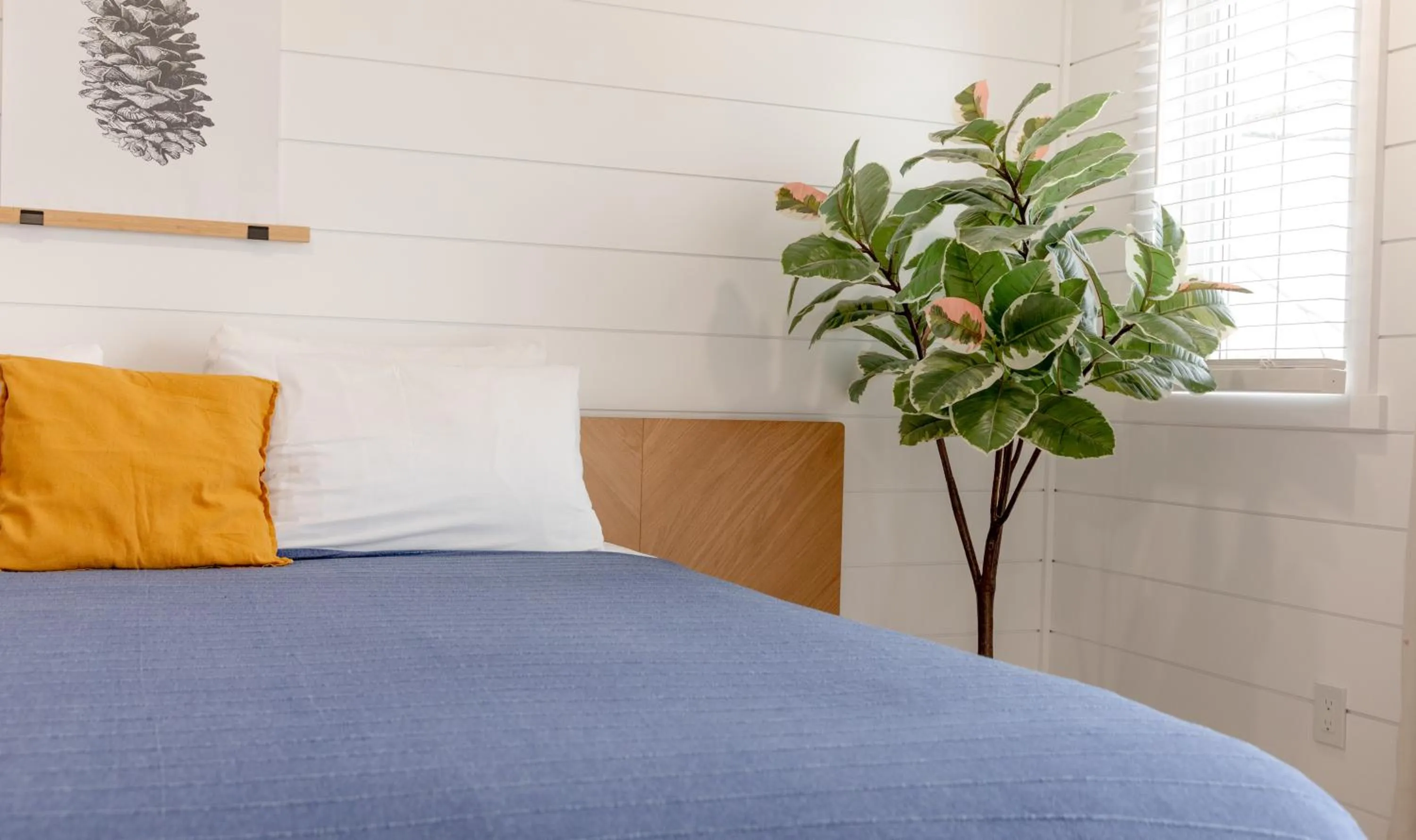 Bed in Bonnie View Inn