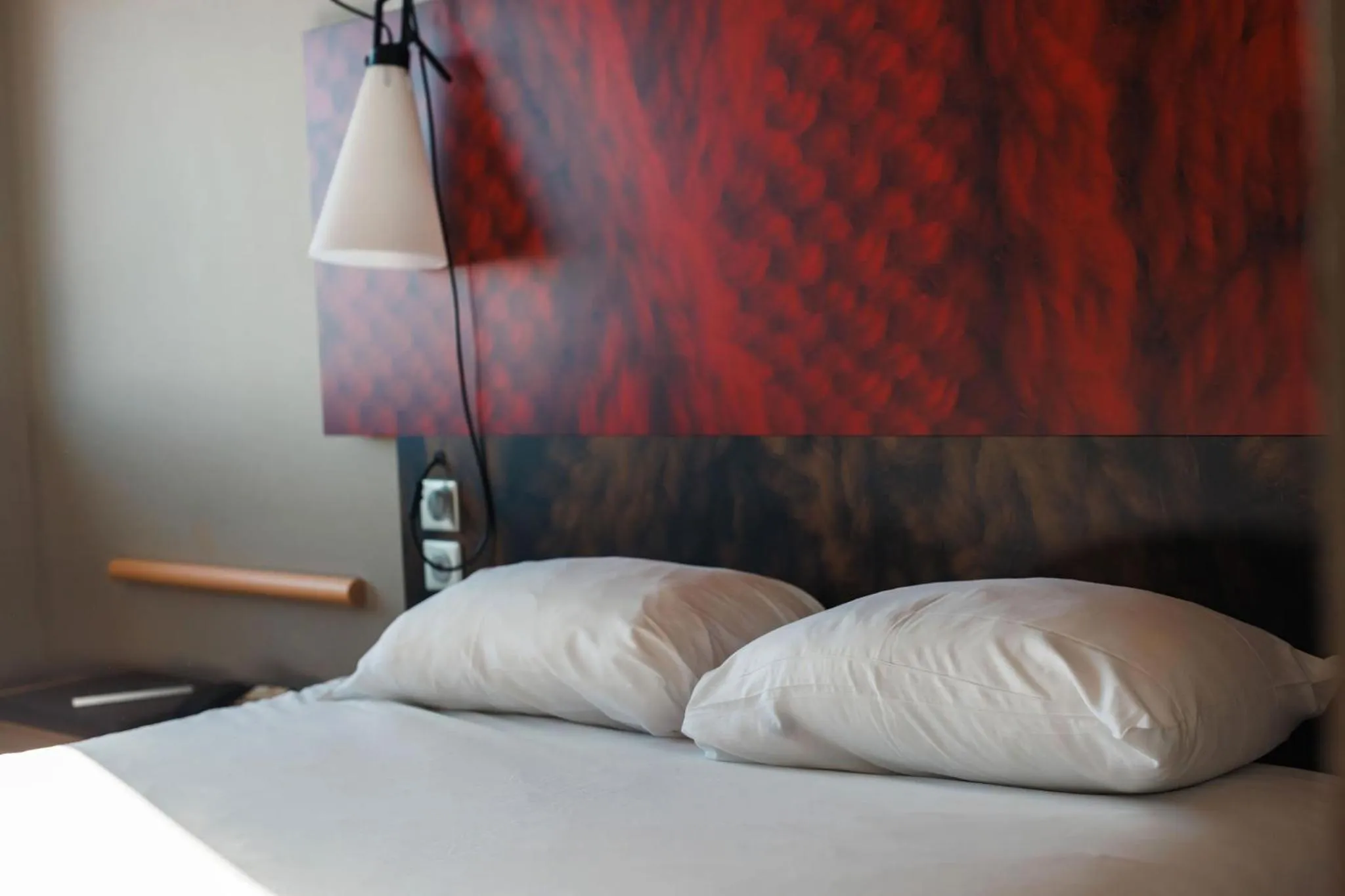 Bed in ibis Valence Sud