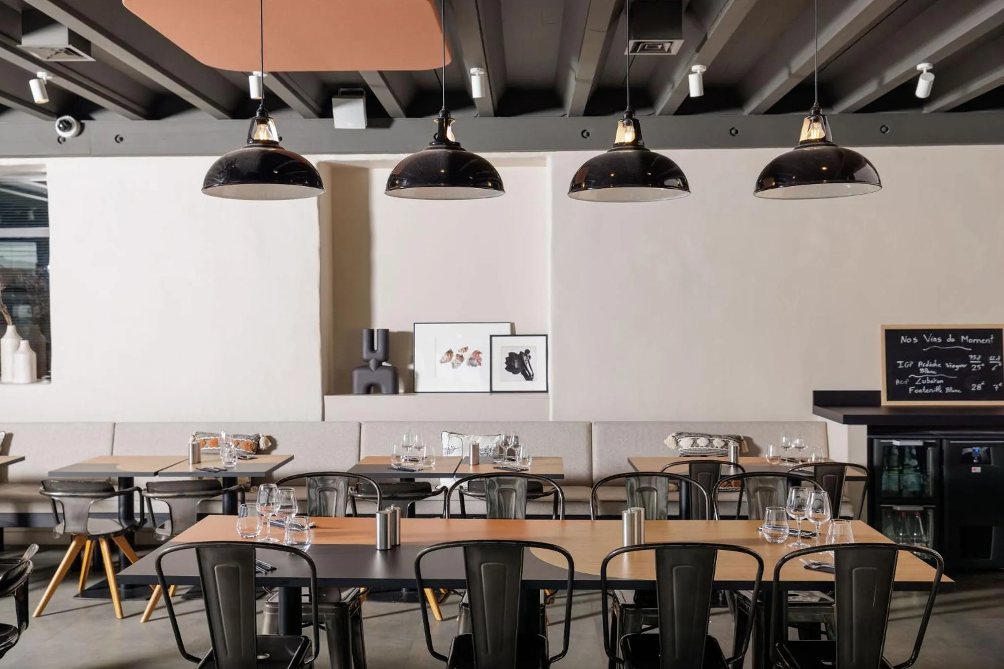 Restaurant/places to eat in ibis Valence Sud