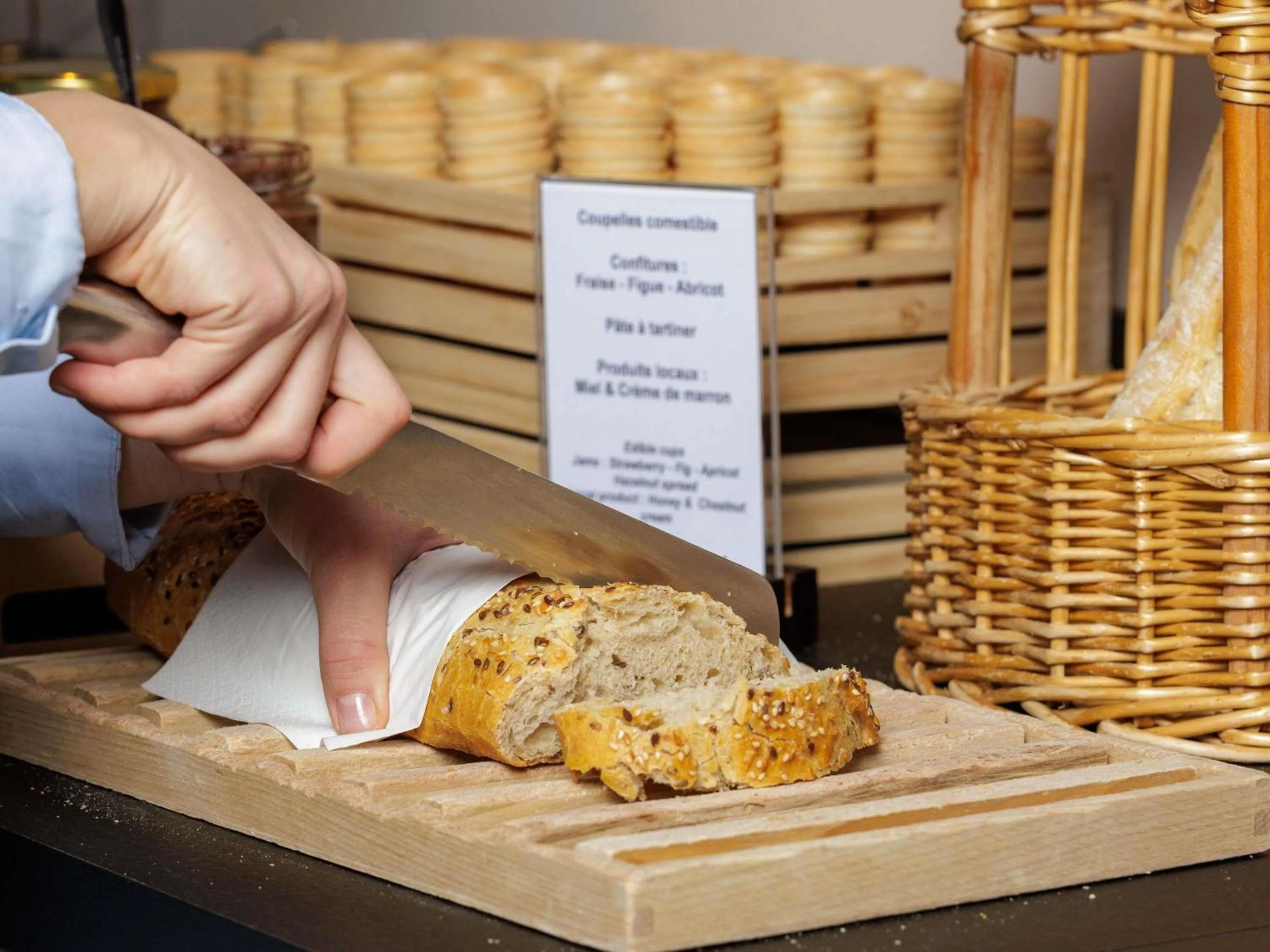 Breakfast in ibis Valence Sud