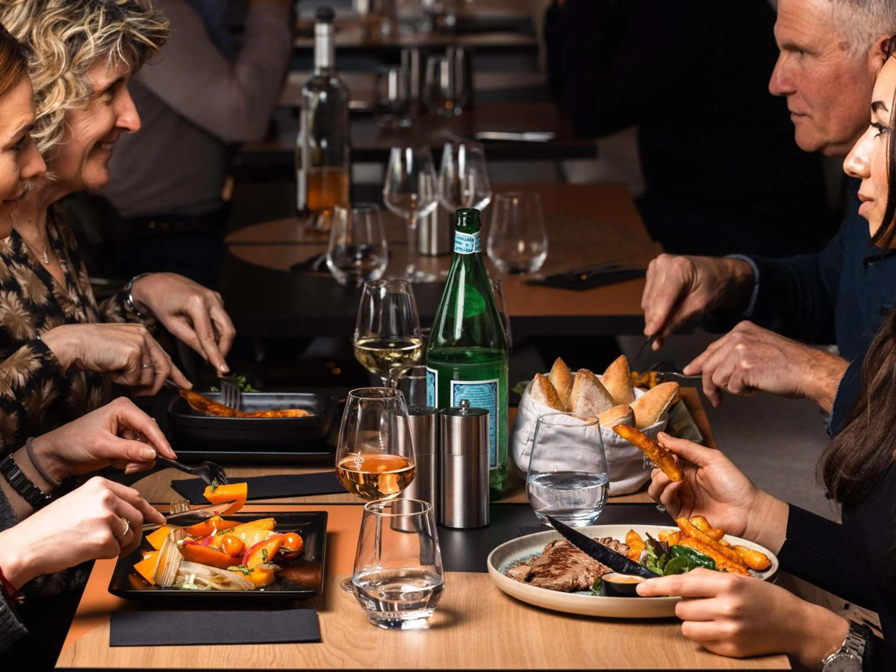 Restaurant/places to eat in ibis Valence Sud