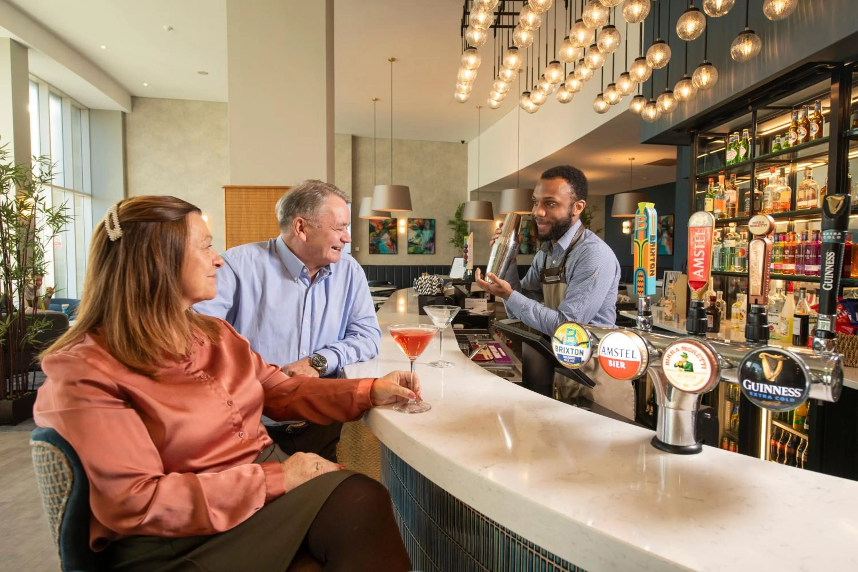 Lounge or bar in Radisson Blu Hotel, Durham