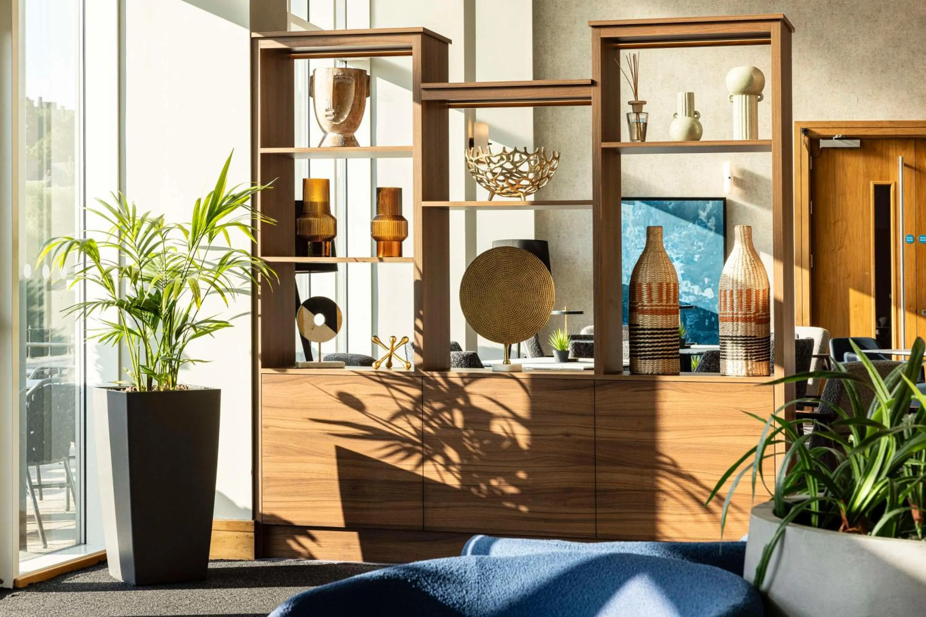 Lounge or bar in Radisson Blu Hotel, Durham