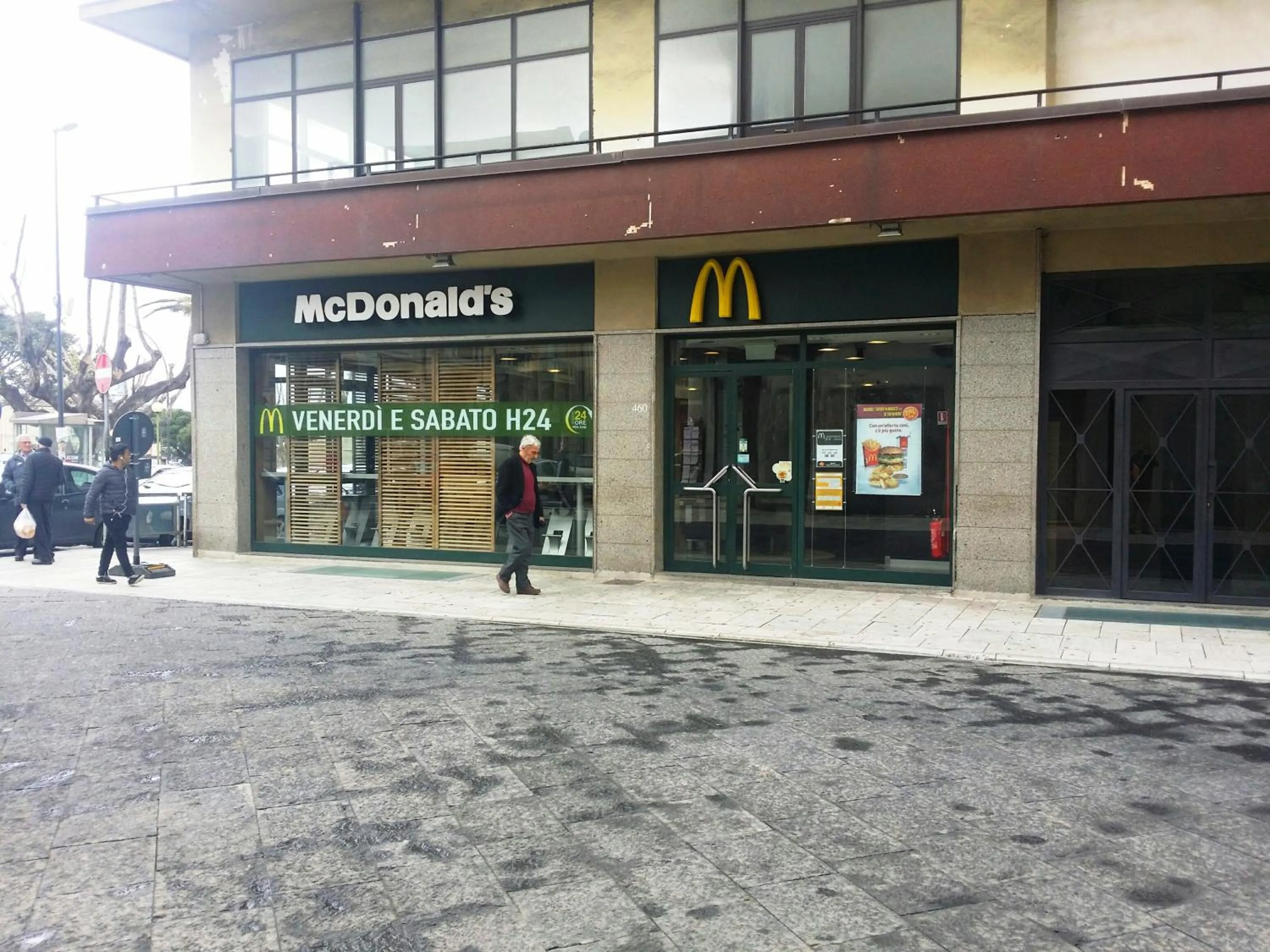 Restaurant/places to eat in B&B Casa Laganà