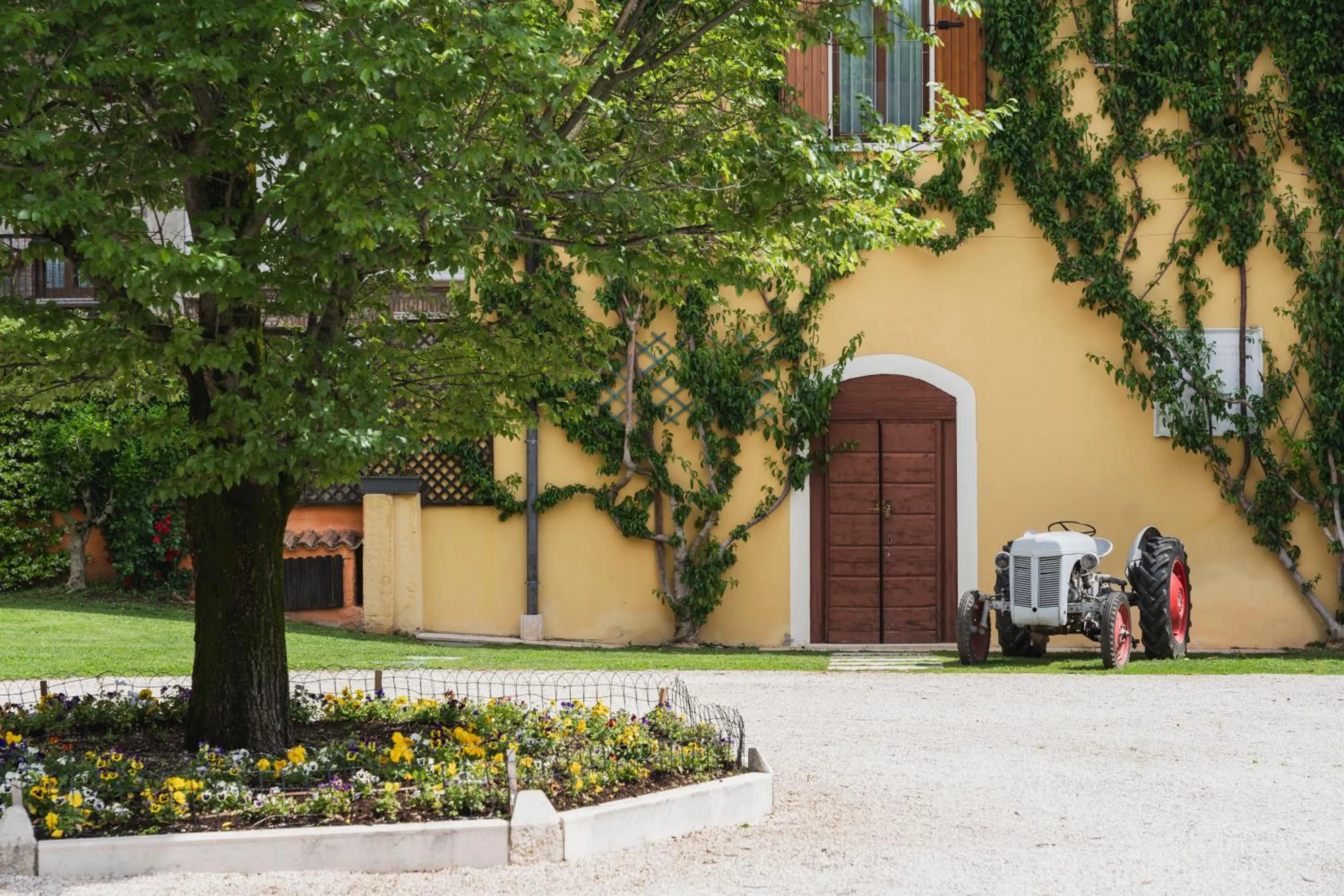 Inner courtyard view in Agriturismo La Filanda
