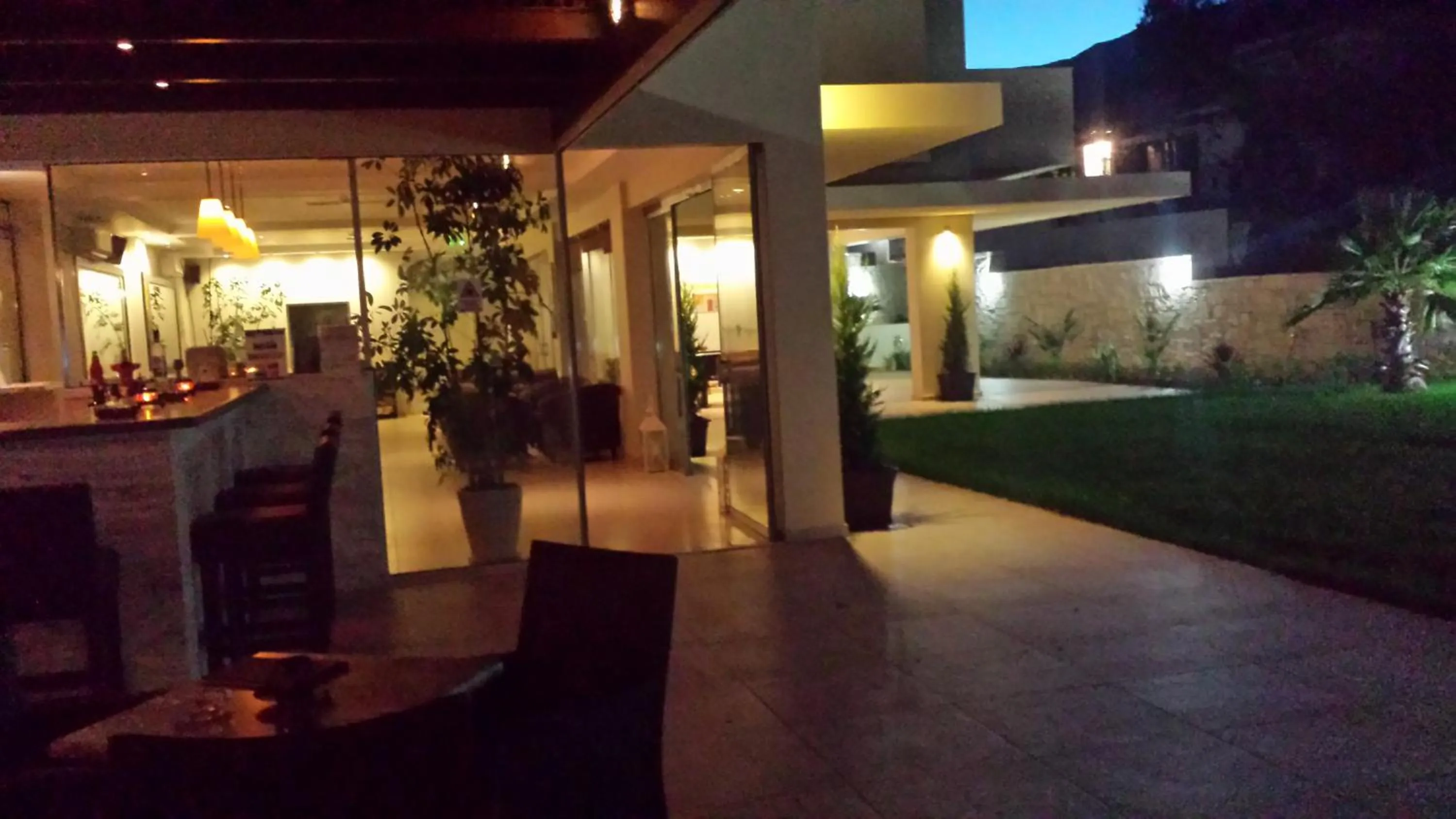 Communal lounge/ TV room in Maria Lambis