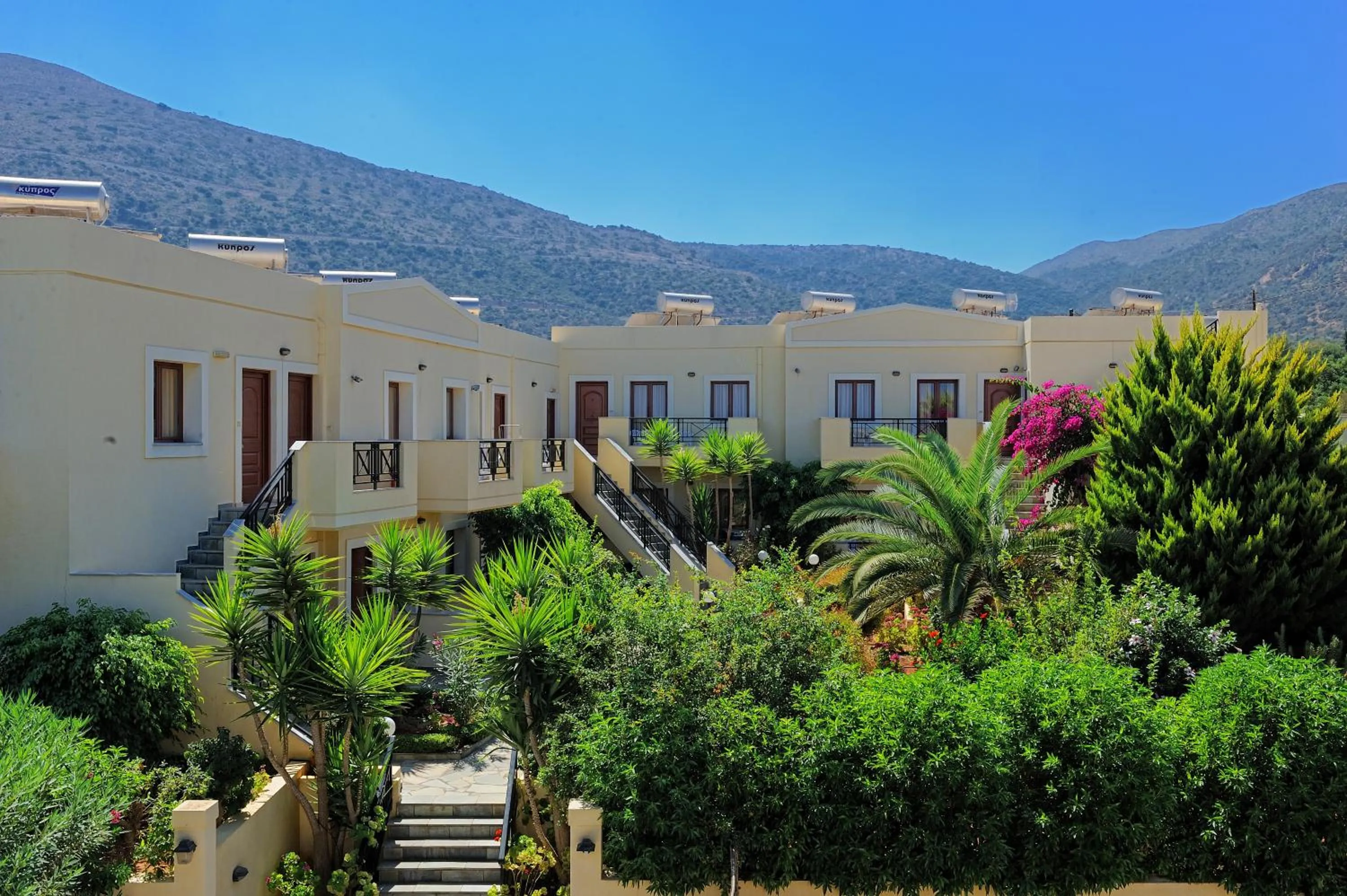 Bird's eye view in Maria Lambis