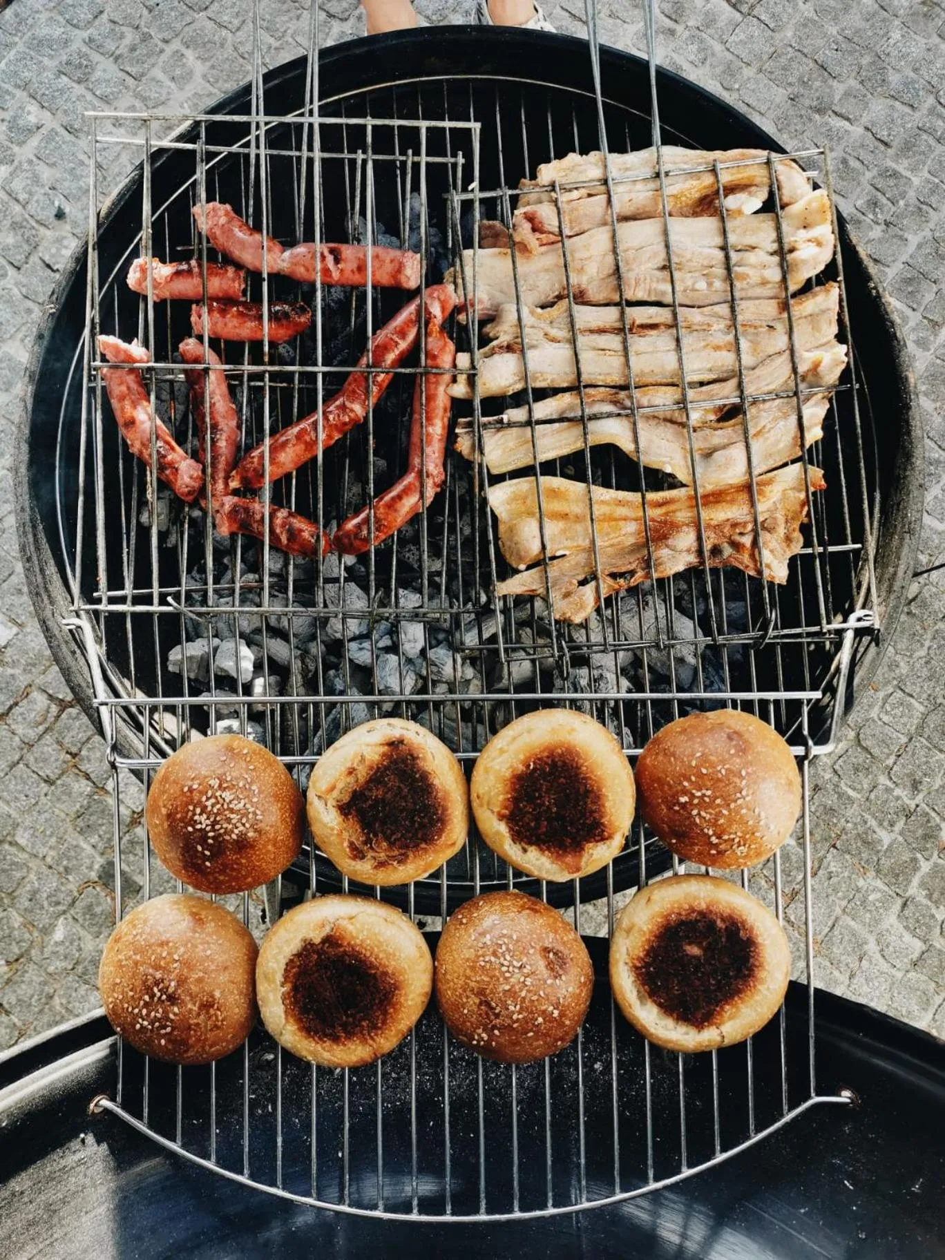 BBQ facilities in ó Poboa Guesthouse