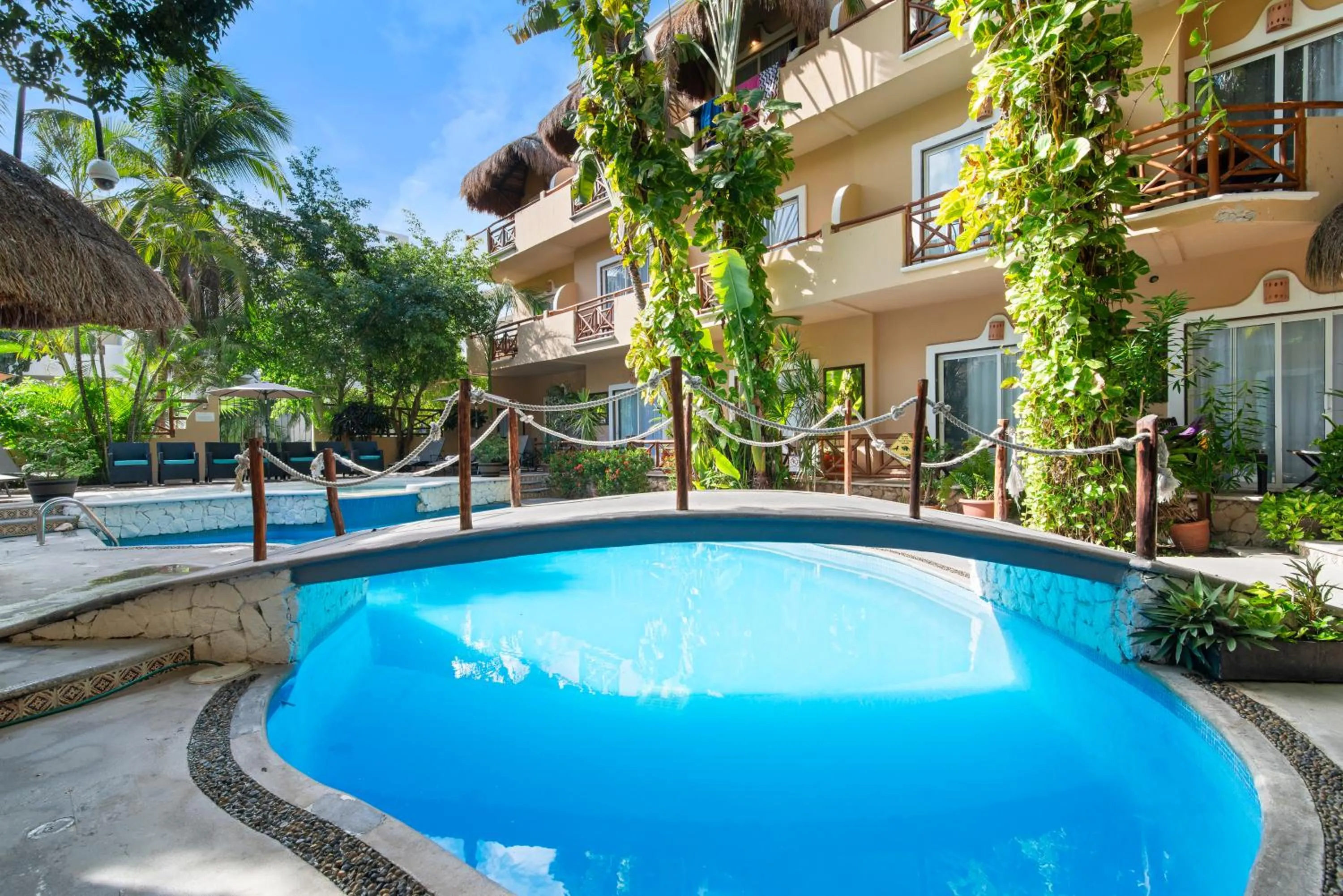 Swimming pool in Hotel Riviera Del Sol