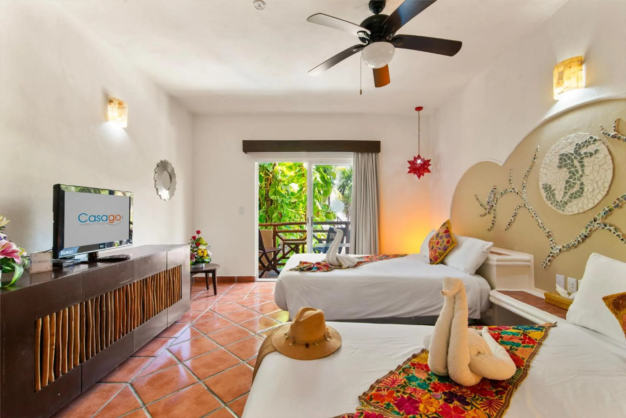 Photo of the whole room, Bed in Hotel Riviera Del Sol