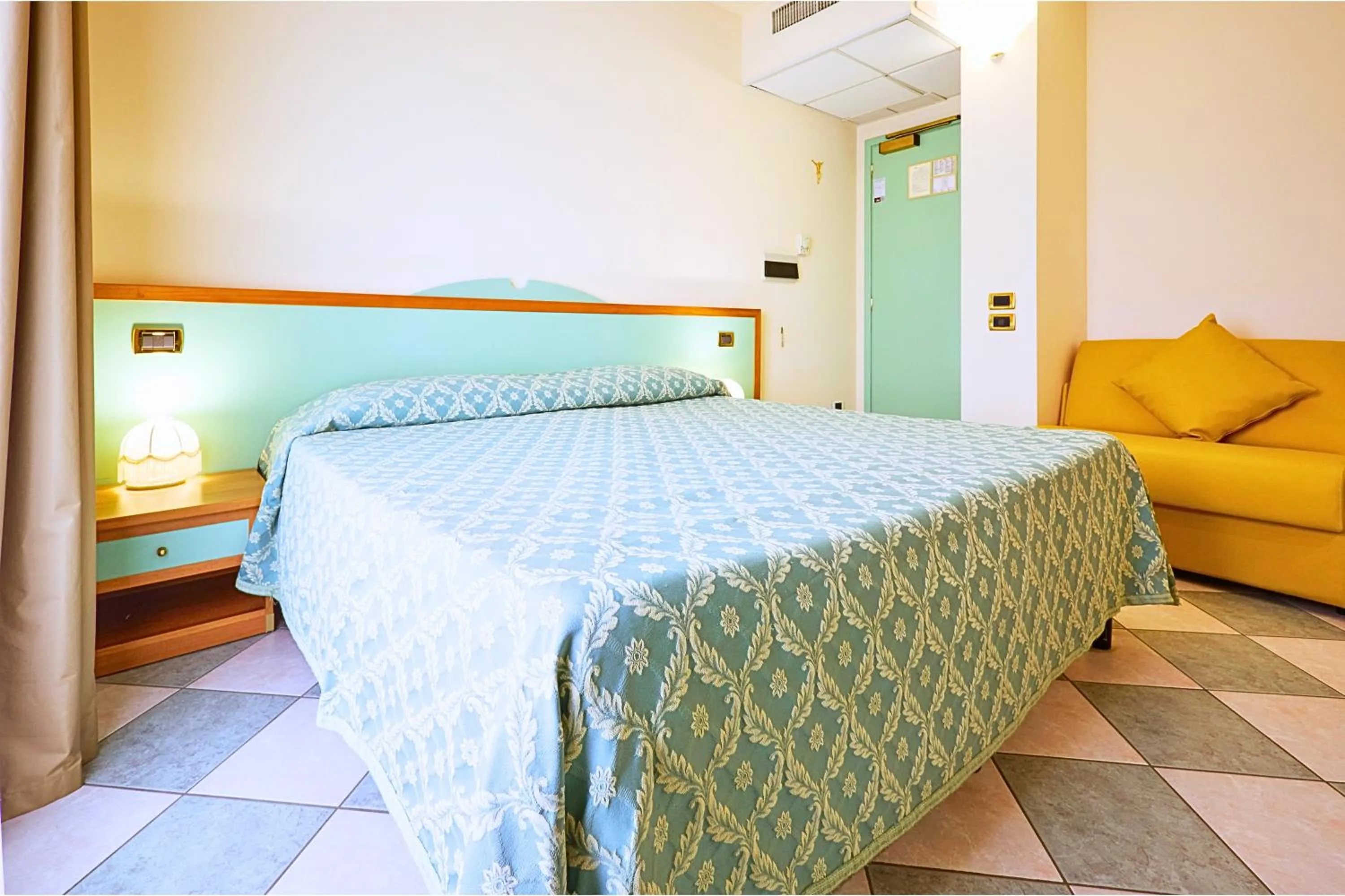 Bed in Hotel Villa Elena