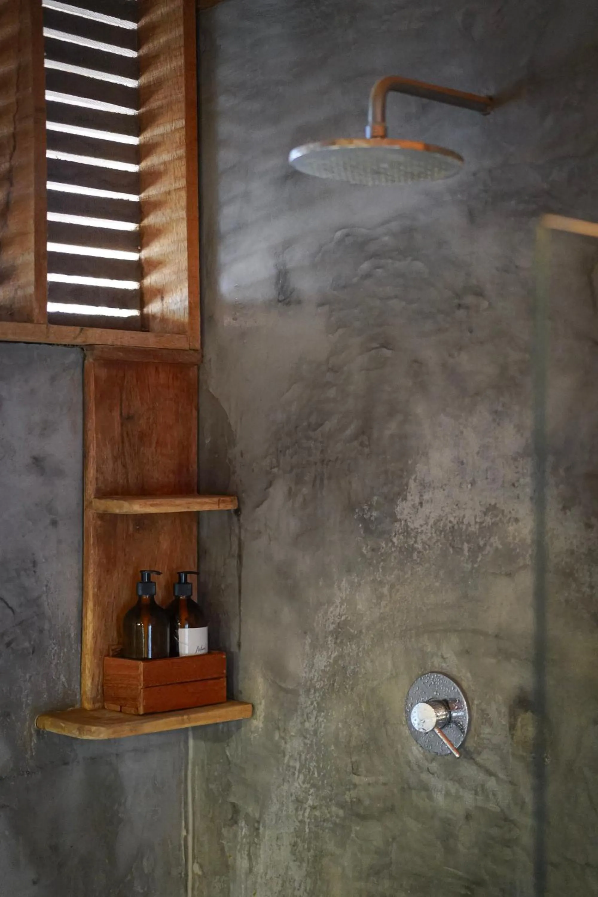 Shower in Eco Lodge Mancora