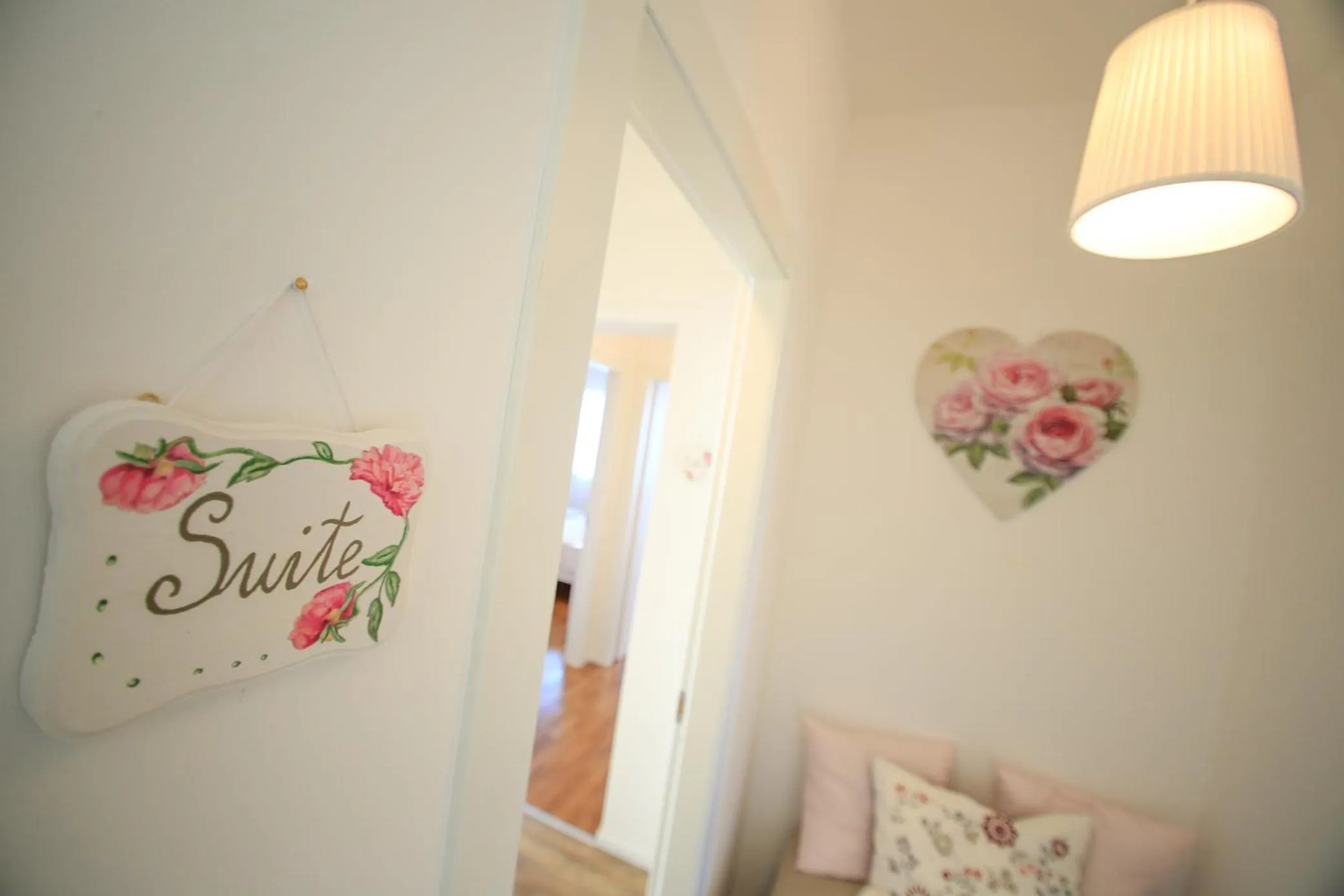 Photo of the whole room in B&B Dimora ROSSIPINTI