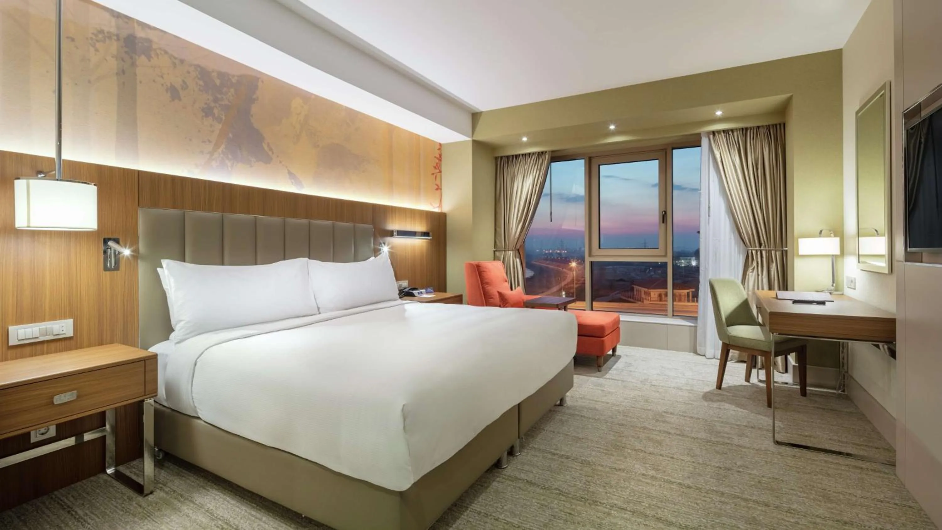 Bedroom, Bed in DoubleTree By Hilton Skopje