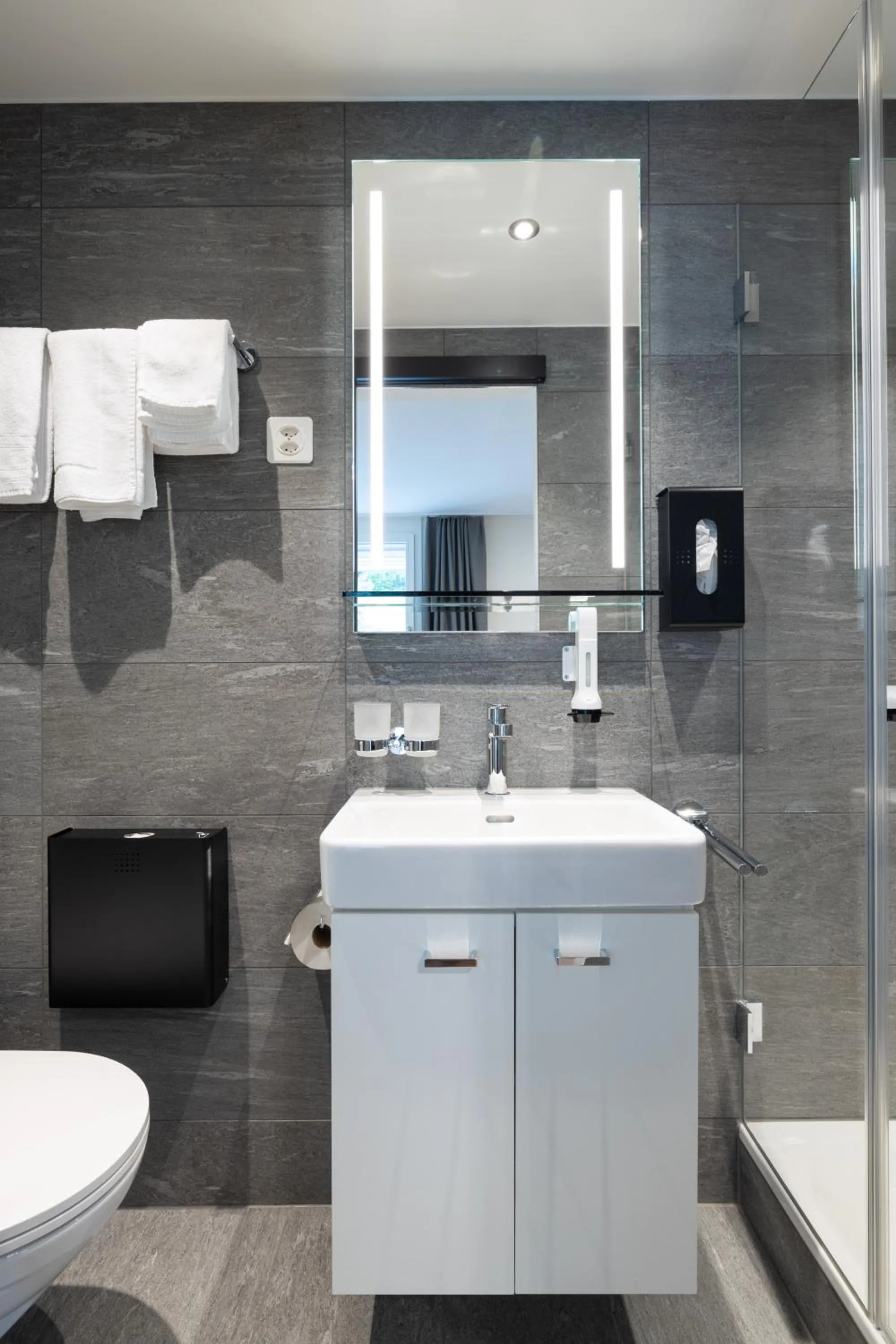 Bathroom in B&B Hotel Mattli Übernachtung Frühstück