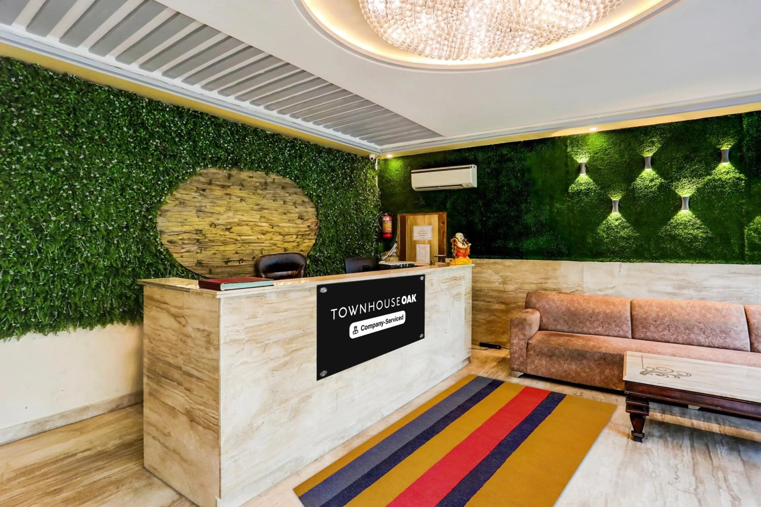 Lobby or reception in Super Townhouse Oak Pacify Hills