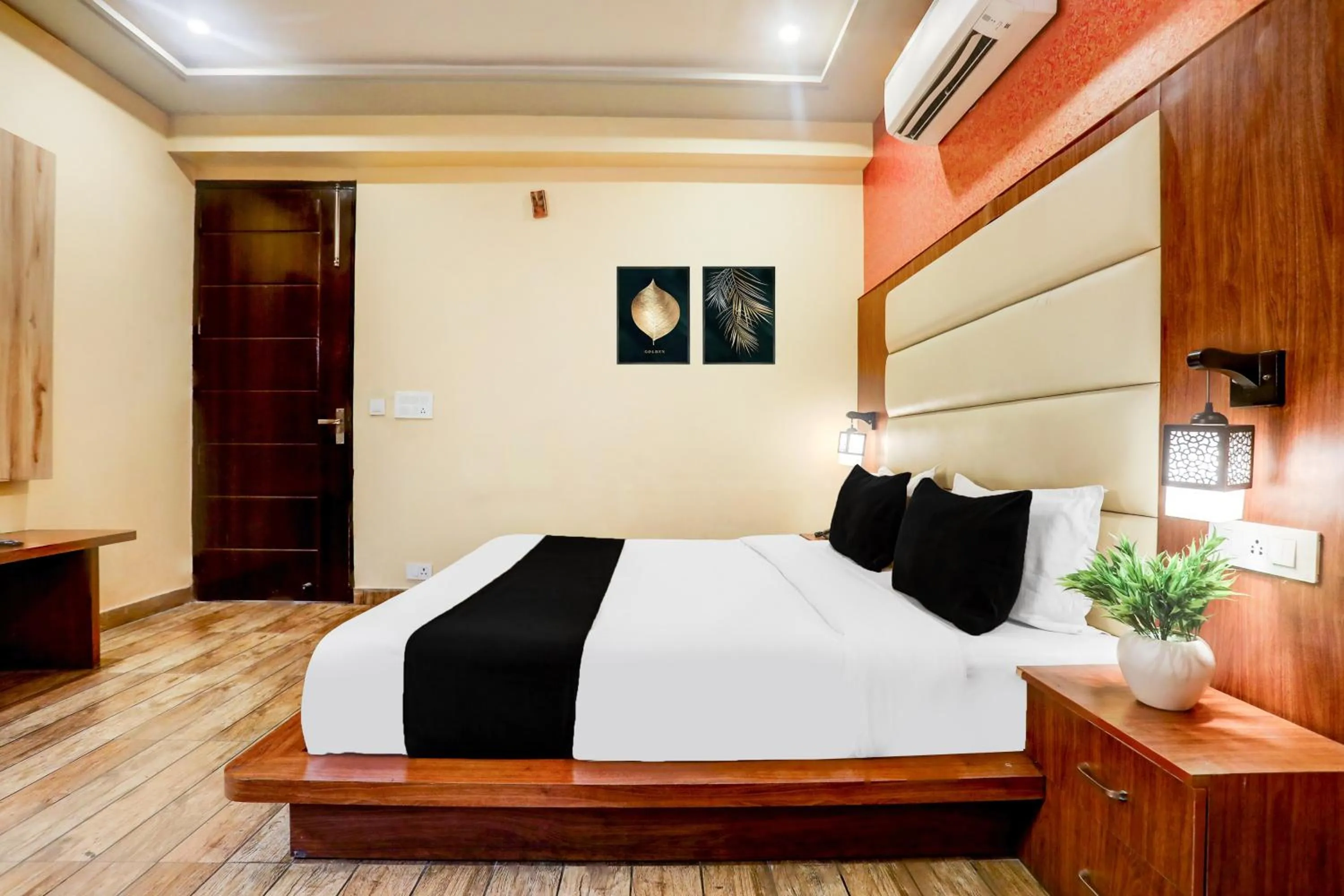 Bedroom, Bed in Super Townhouse Oak Pacify Hills