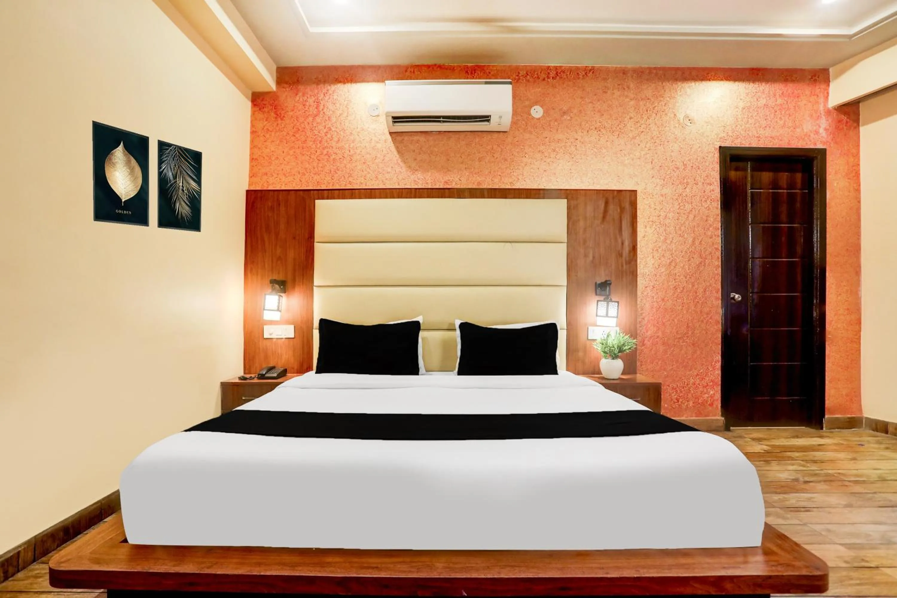 Bedroom, Bed in Super Townhouse Oak Pacify Hills