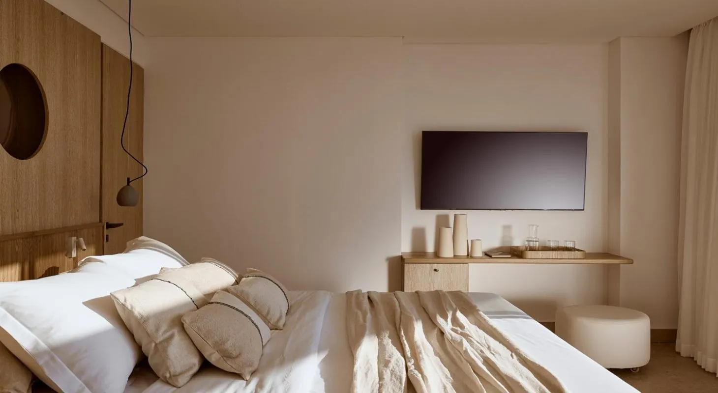 Bedroom, Bed in St. Nicolas Bay Resort Hotel & Villas