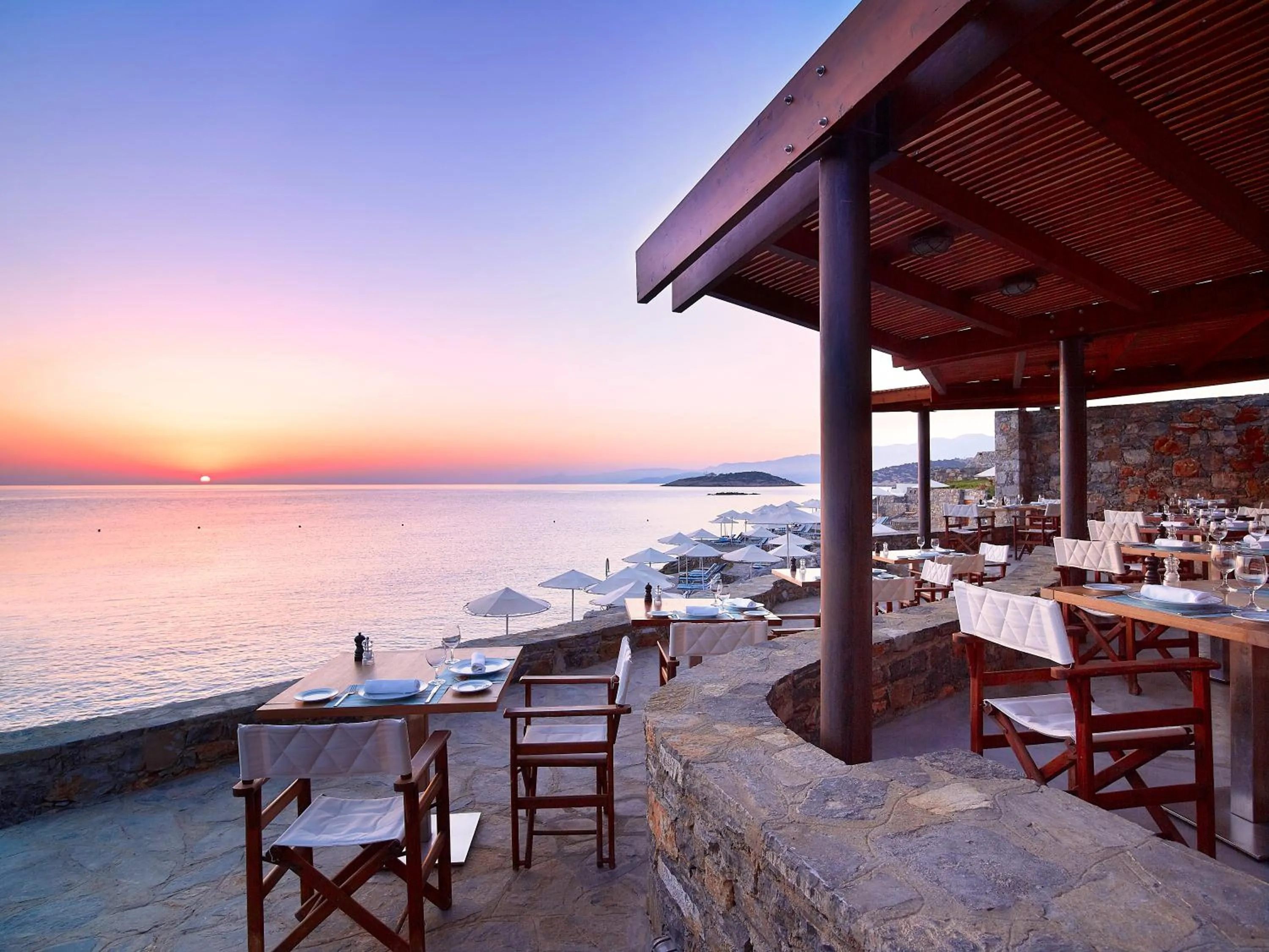 Restaurant/places to eat in St. Nicolas Bay Resort Hotel & Villas