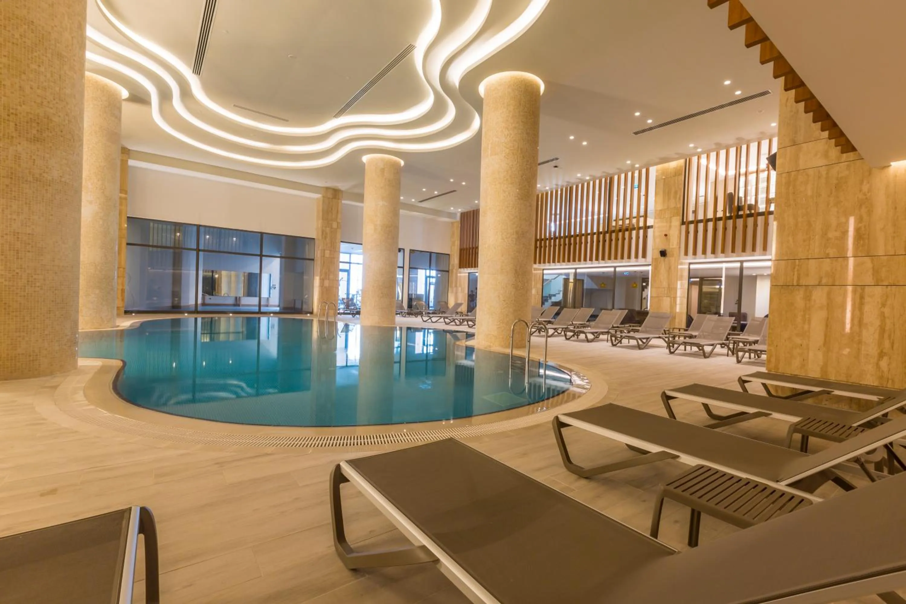 Swimming pool in Radisson Blu Hotel Trabzon