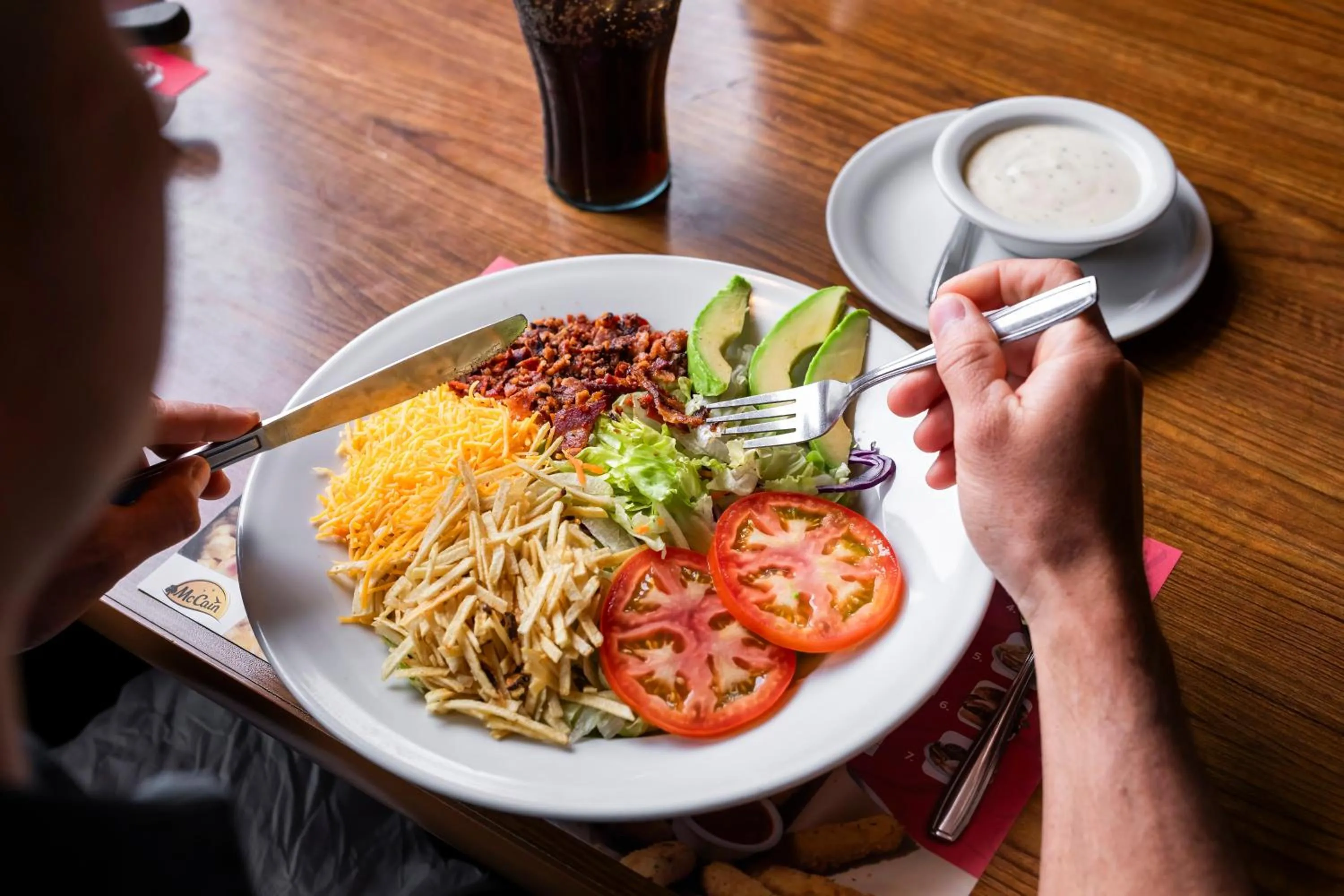 Restaurant/places to eat in Irazú Hotel & Studios