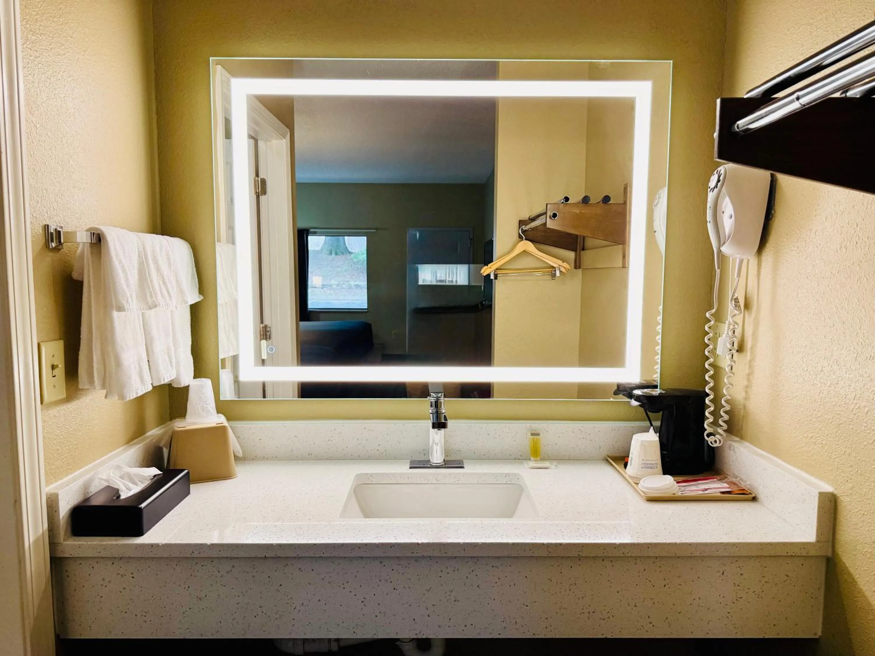 Super 8 by Wyndham Ft. Oglethorpe GA/Chatt TN Area