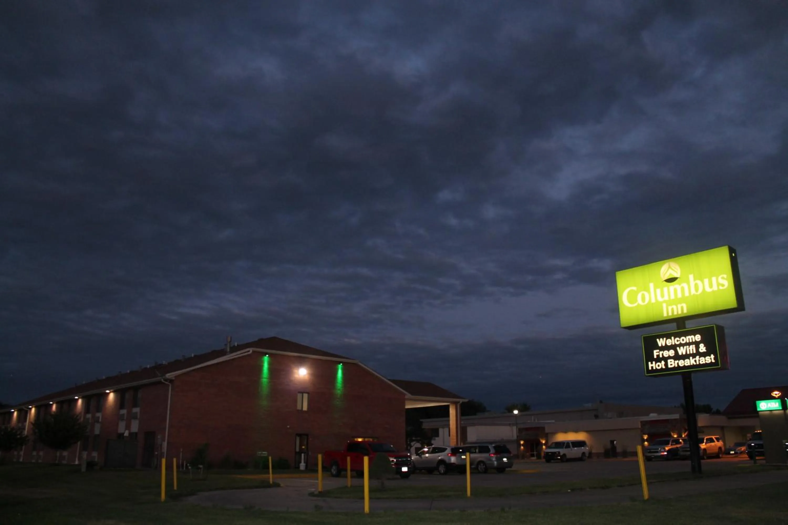 Property building in Columbus Inn