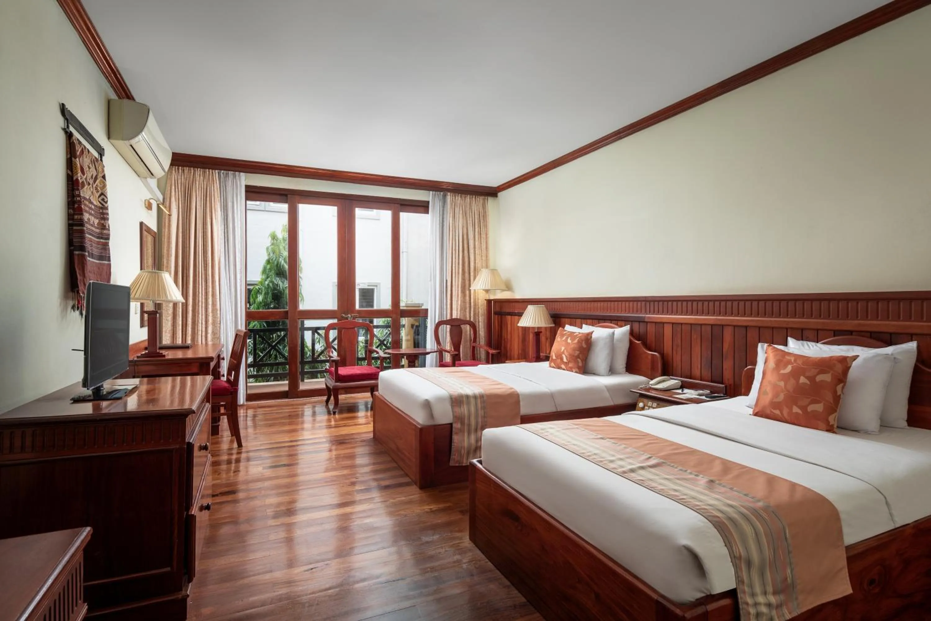 Photo of the whole room, Bed in Angkor Paradise Hotel