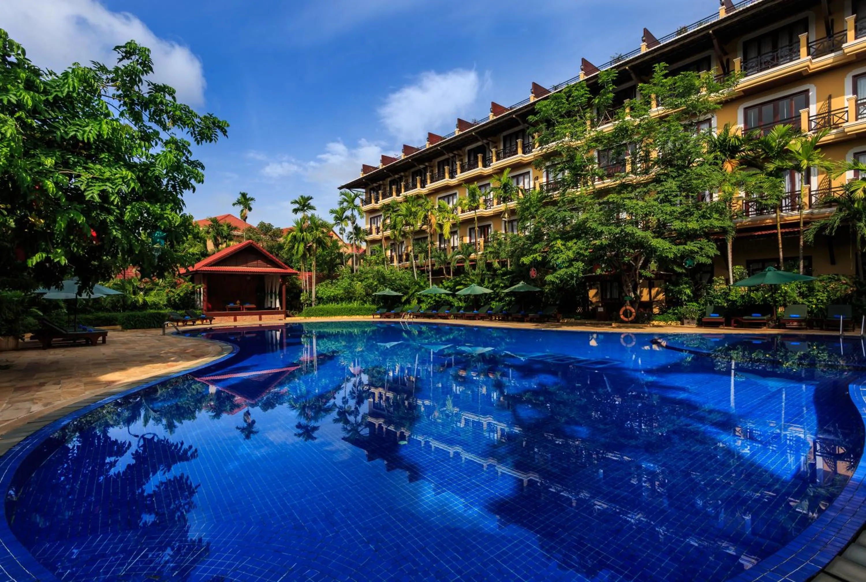 Pool view in Angkor Paradise Hotel