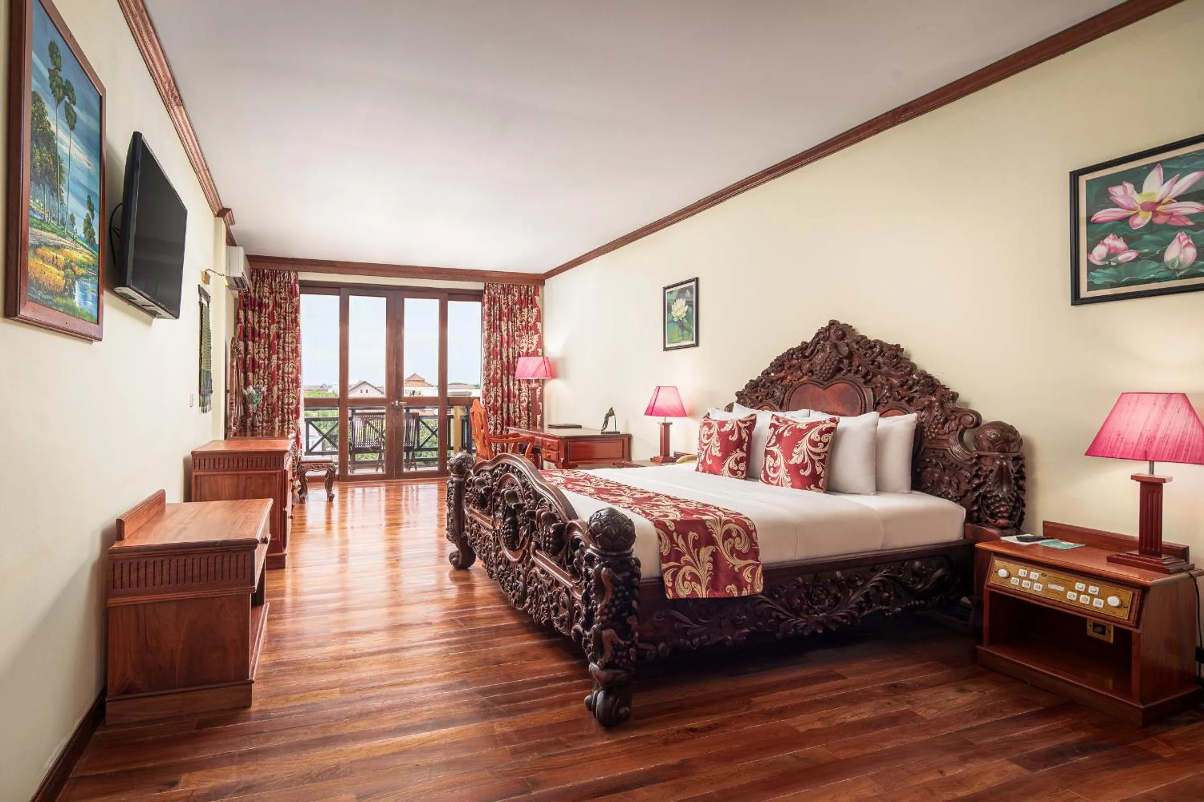 Guests, Bed in Angkor Paradise Hotel
