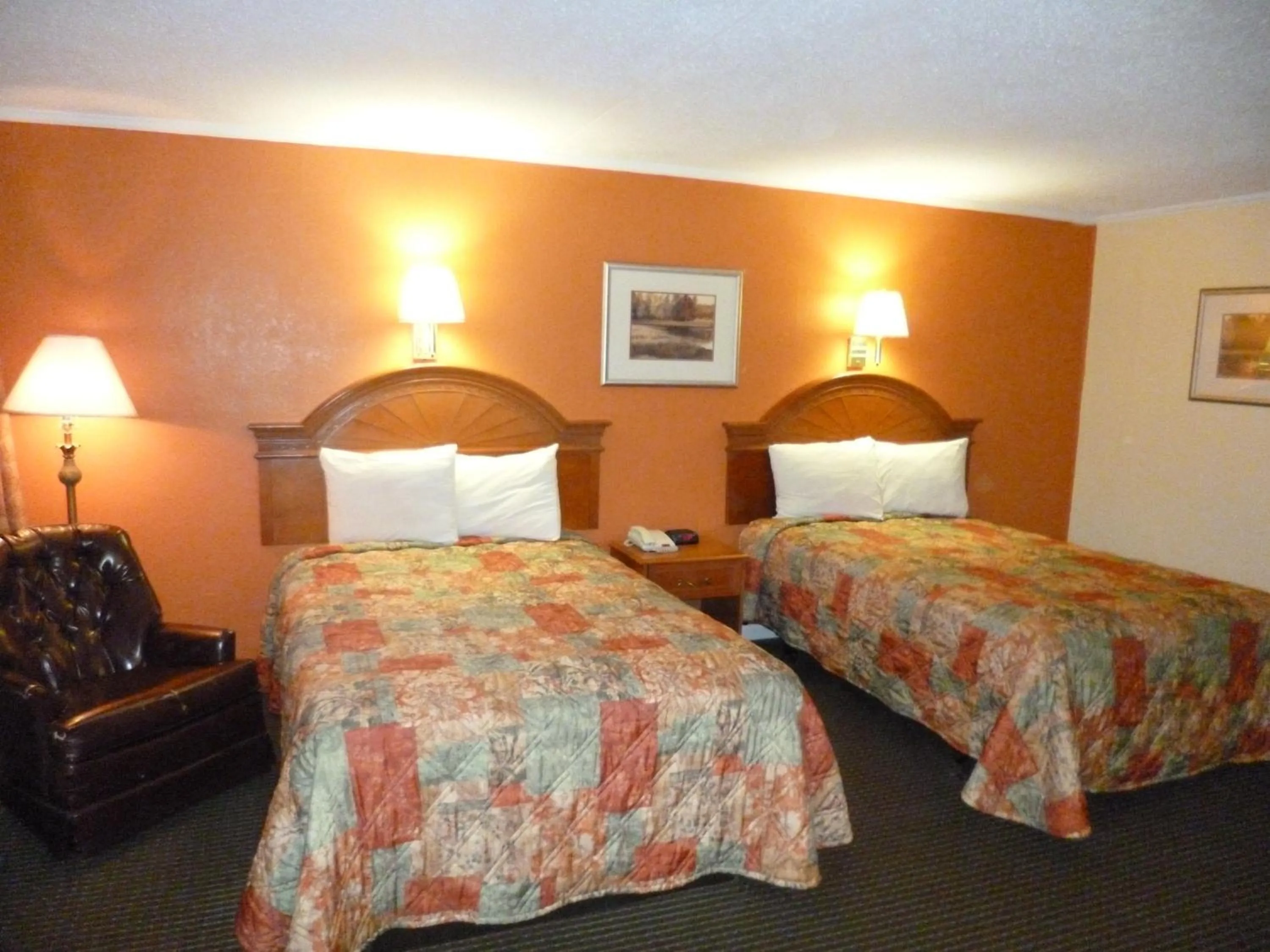 Bed in Mount Vernon Inn