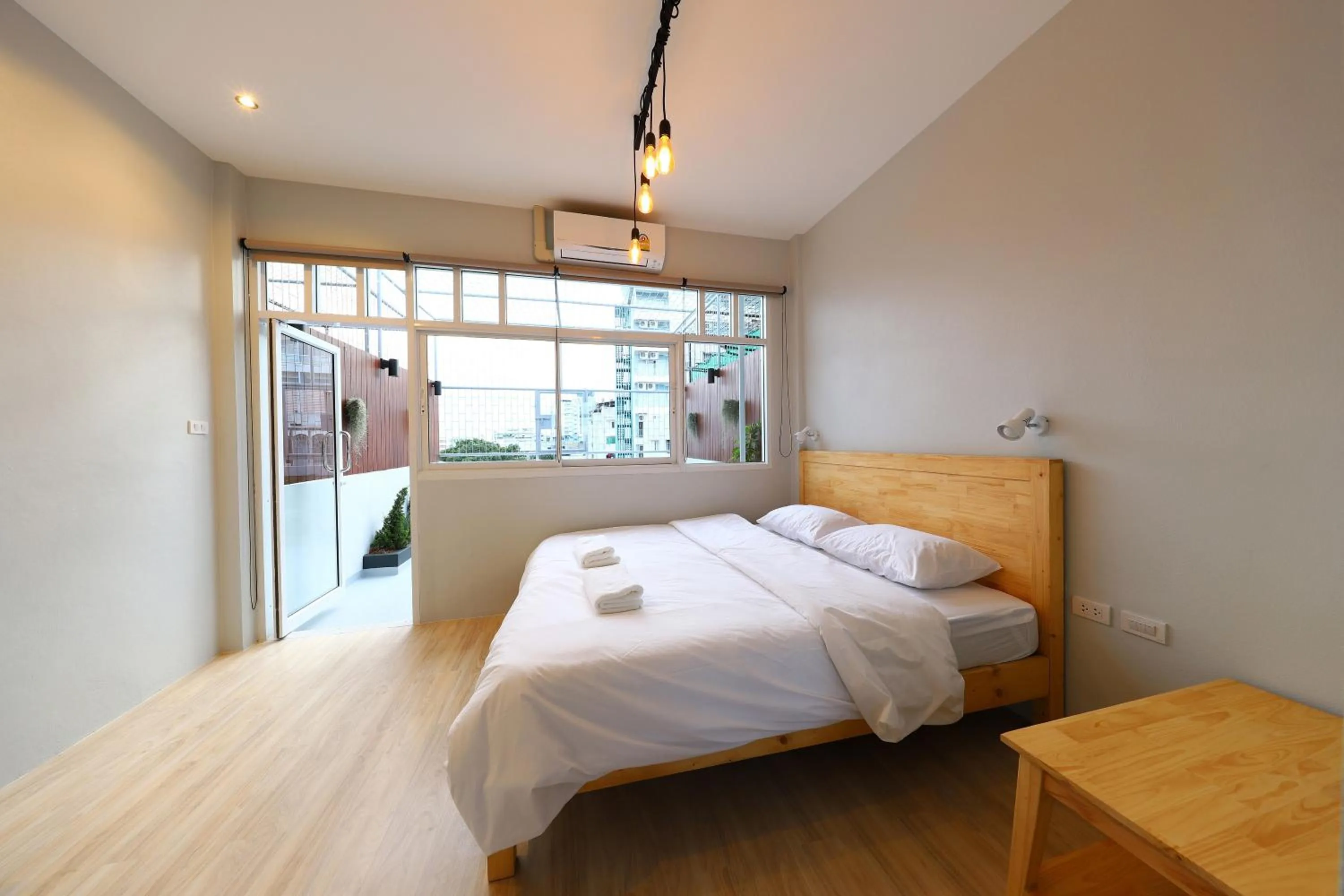 Bed in Ekanake hostel