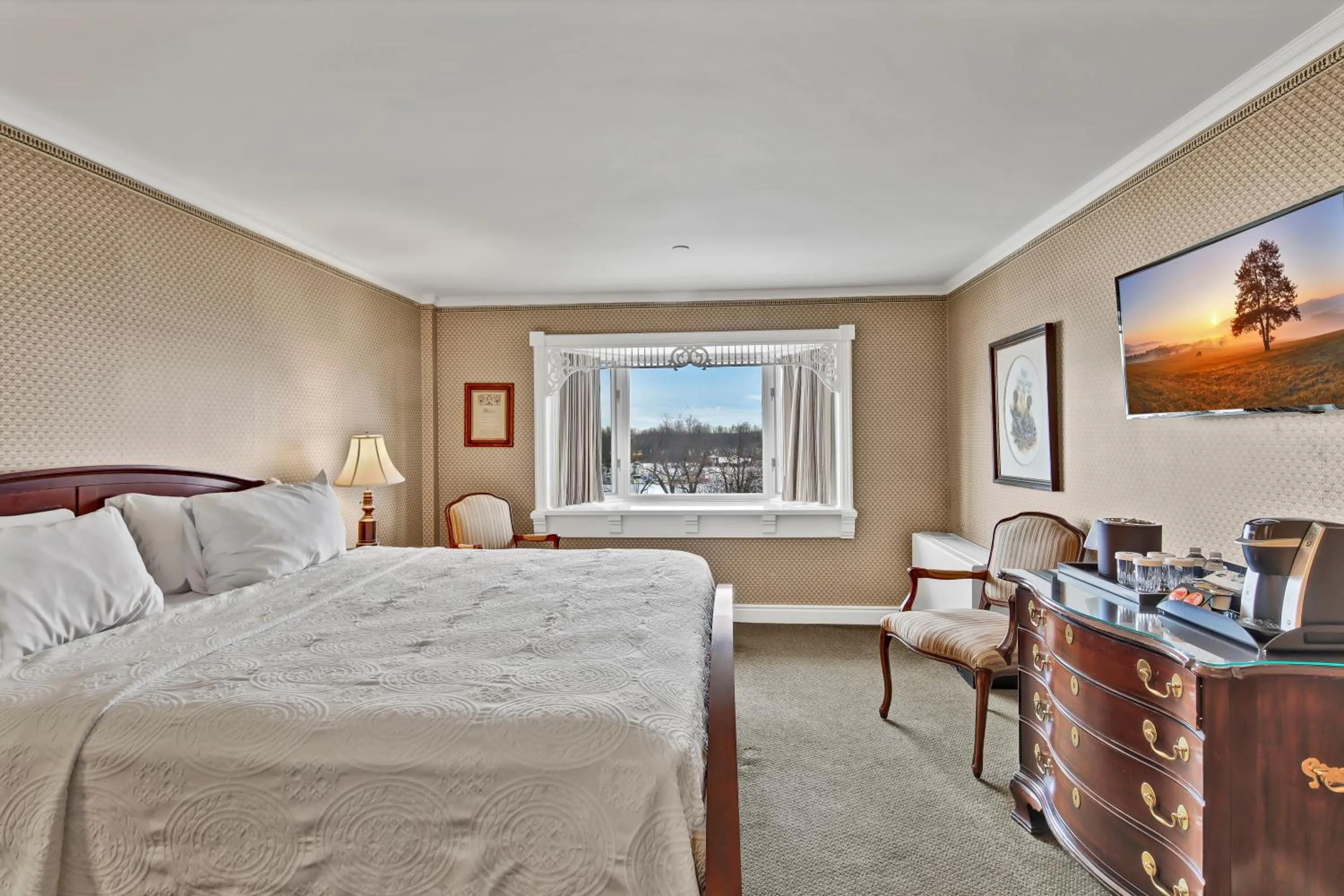 Bedroom, Bed in St James Hotel