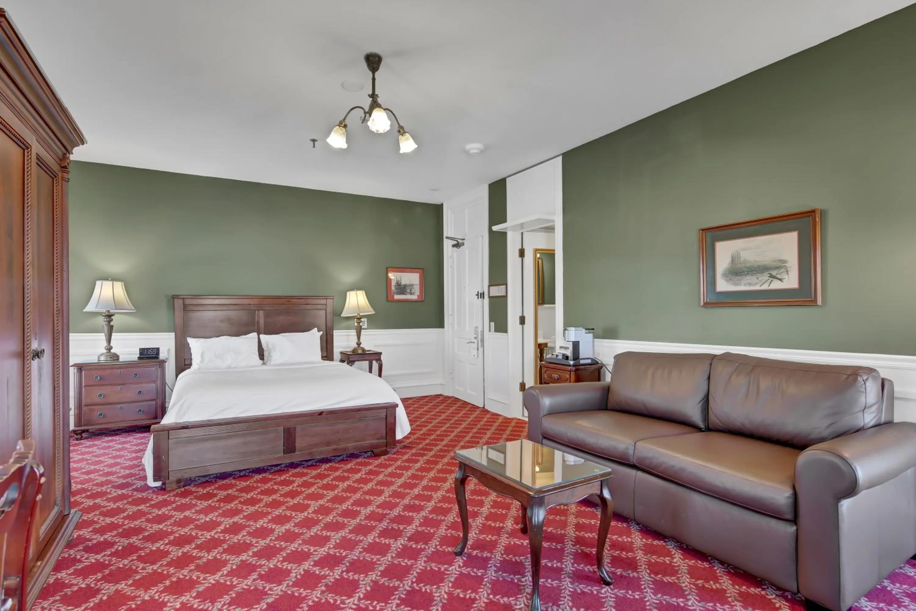 Bedroom, Bed in St James Hotel