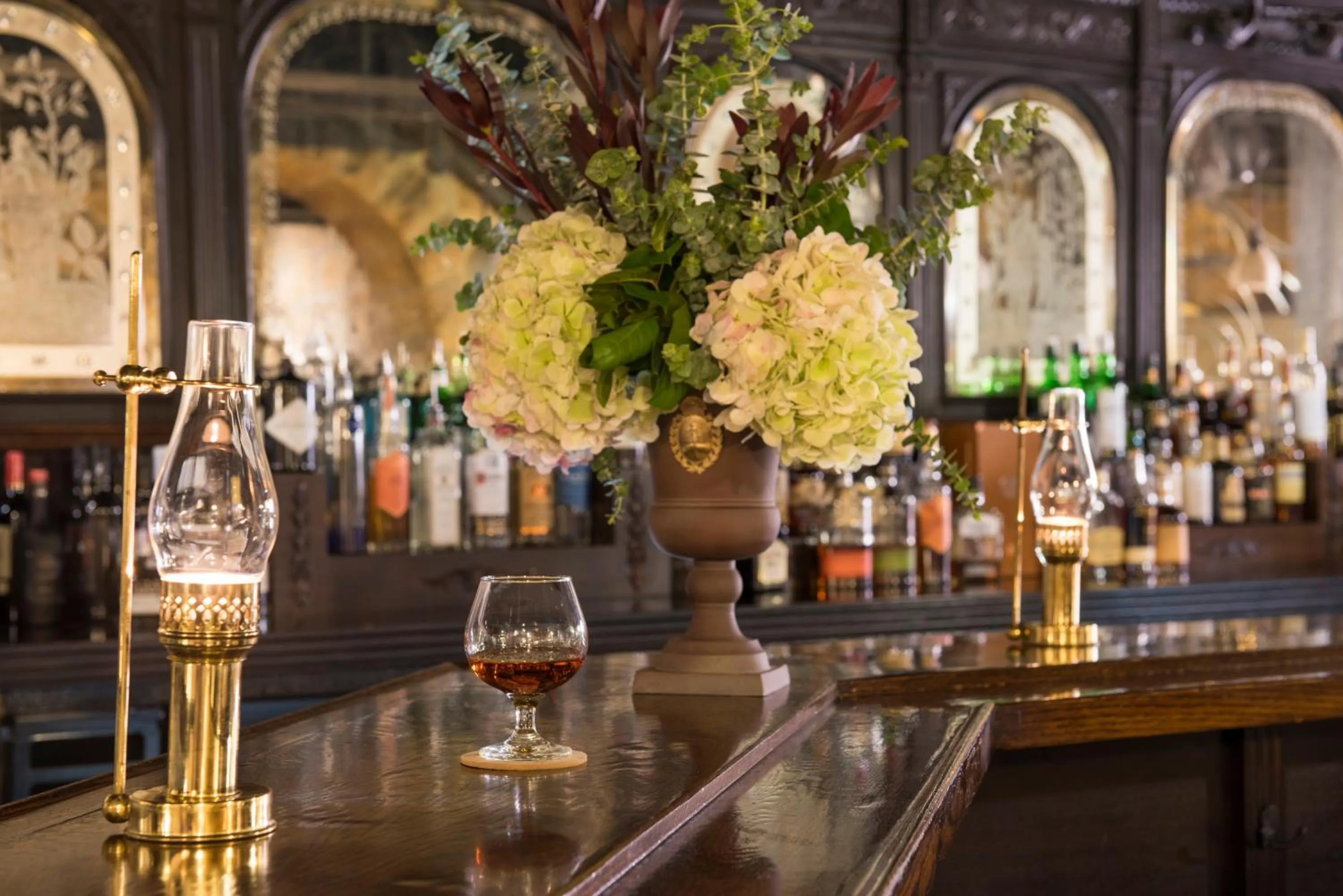 Lounge or bar in St James Hotel