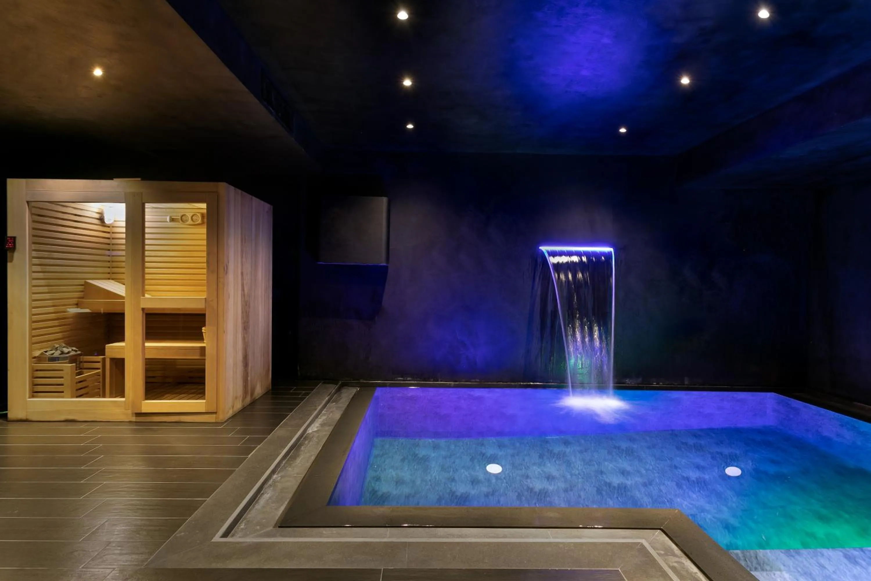 Swimming pool in H Hotel & SPA - Adults Only