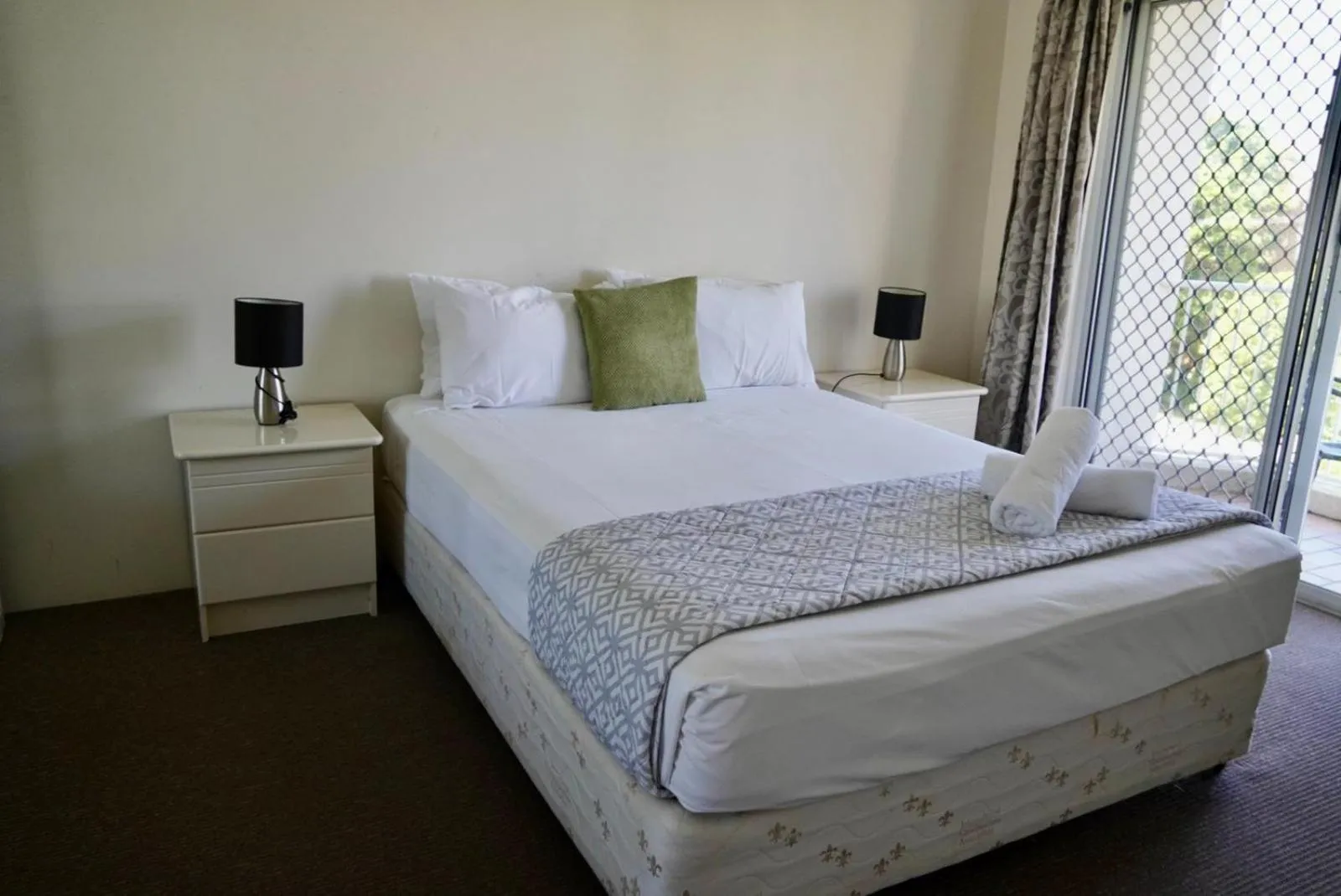 Bed in Pelican Cove Waterfront Apartment