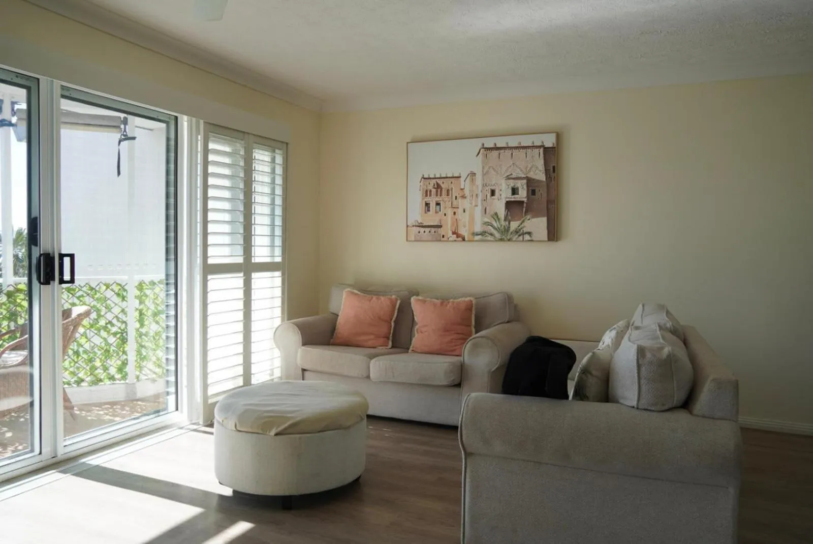 Pelican Cove Waterfront Apartment